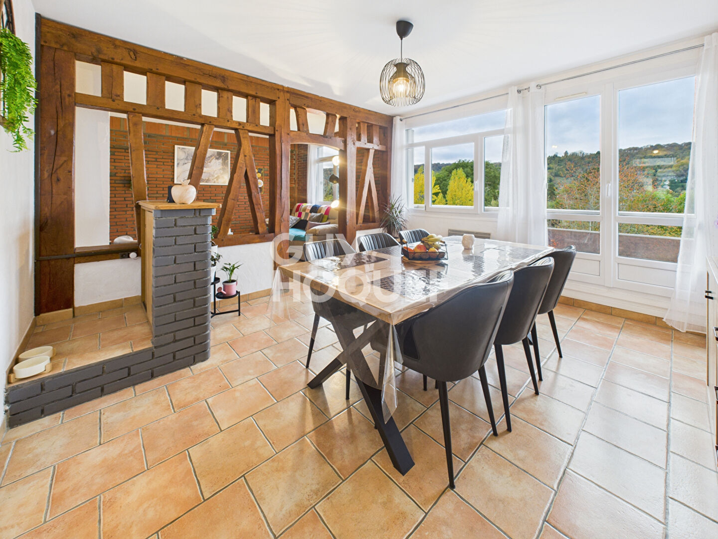 SAINT AUBIN LES ELBEUF : appartement de 4 pièces (80m²) avec balcon à vendre