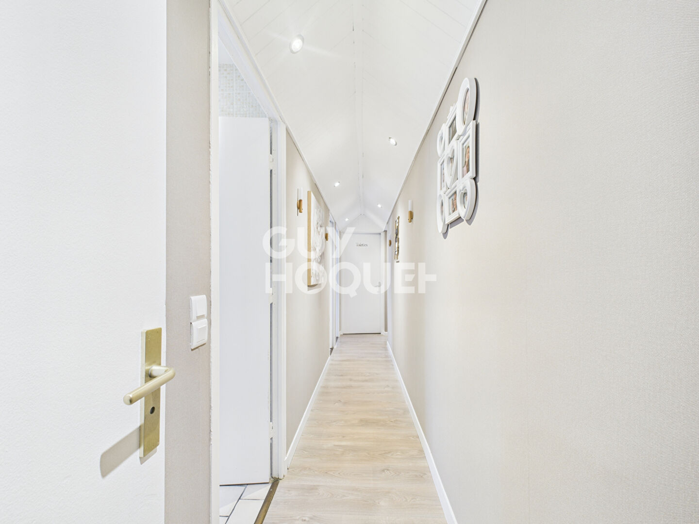 SAINT AUBIN LES ELBEUF : appartement de 4 pièces (80m²) avec balcon à vendre