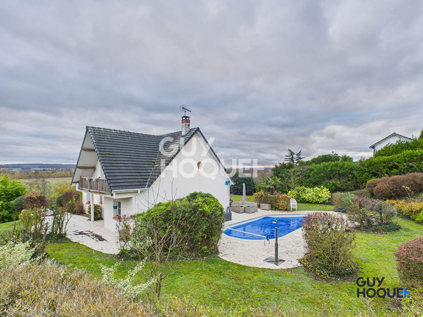 Pavillon T5 avec piscine