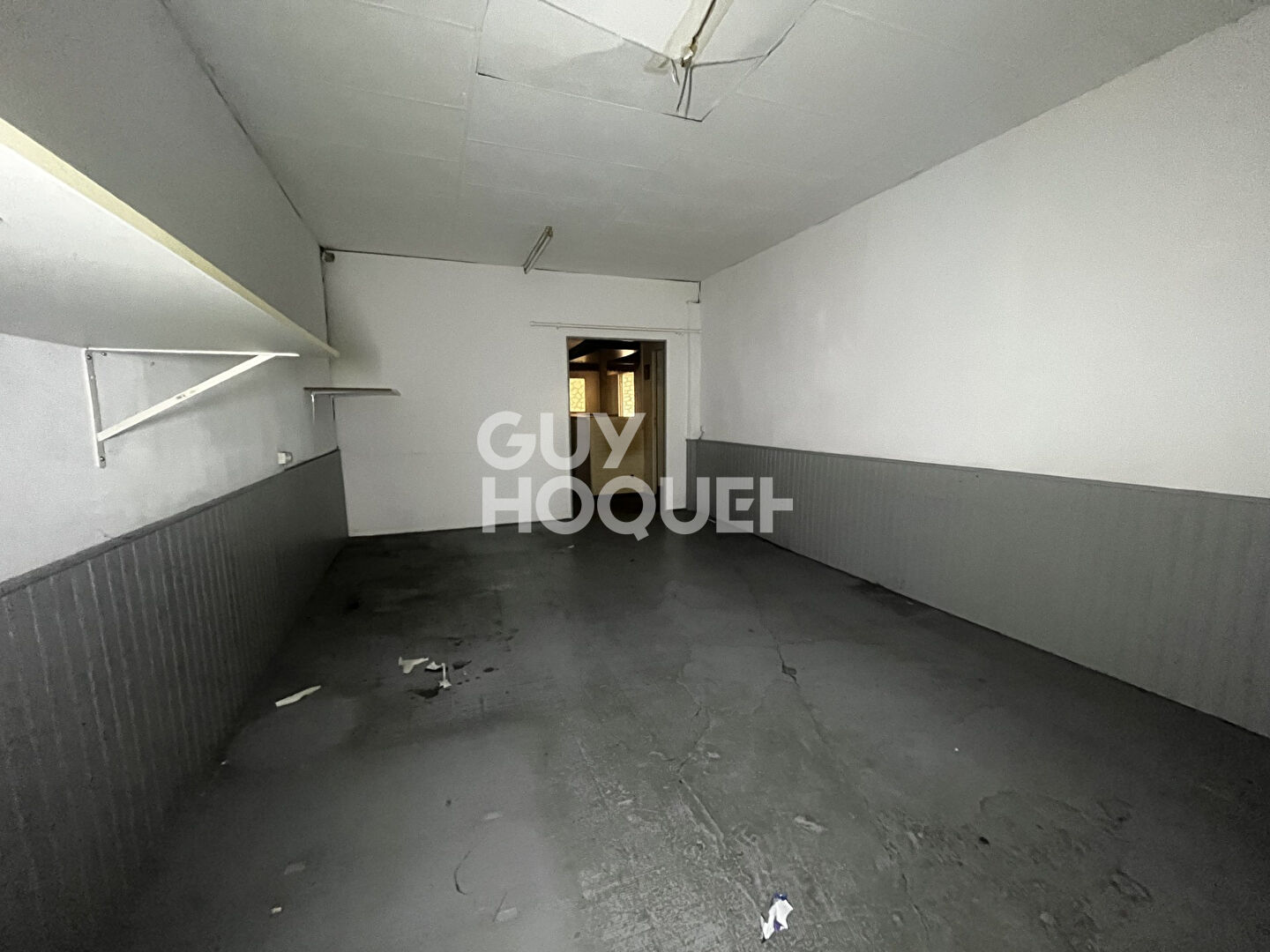 Parking / box Elbeuf 140 m2