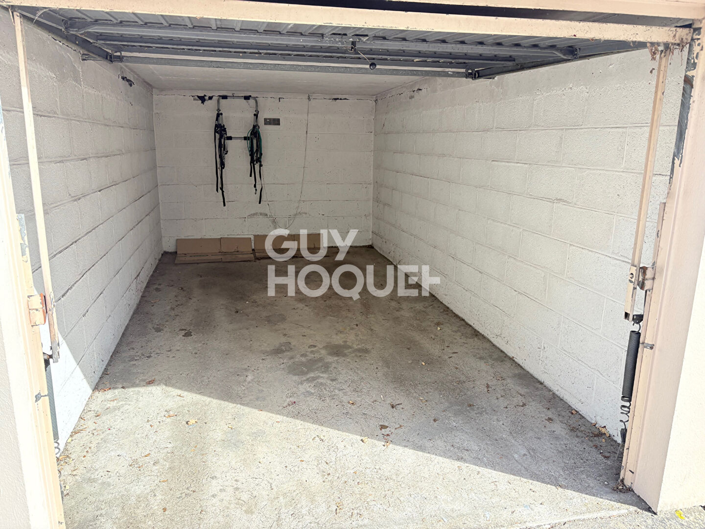 Garage / Box à Saint-Aubin-lès-Elbeuf  - 76410