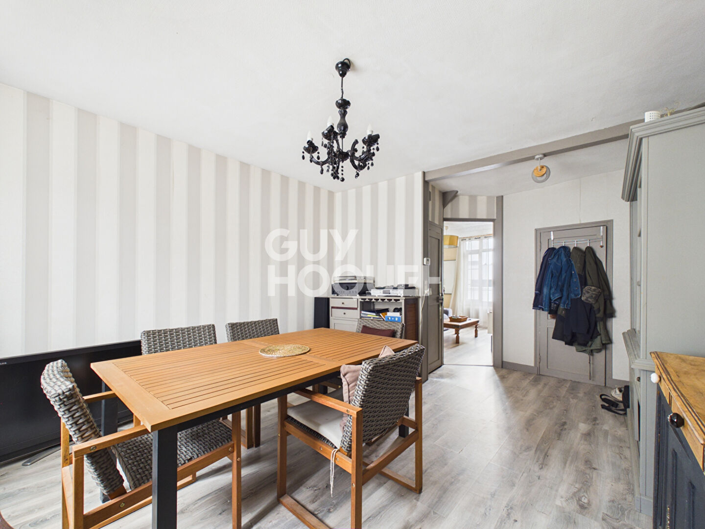 Exclusivité Guy Hoquet : Charmante maison 3 chambres à Saint-Aubin-lès-Elbeuf à 95 000 