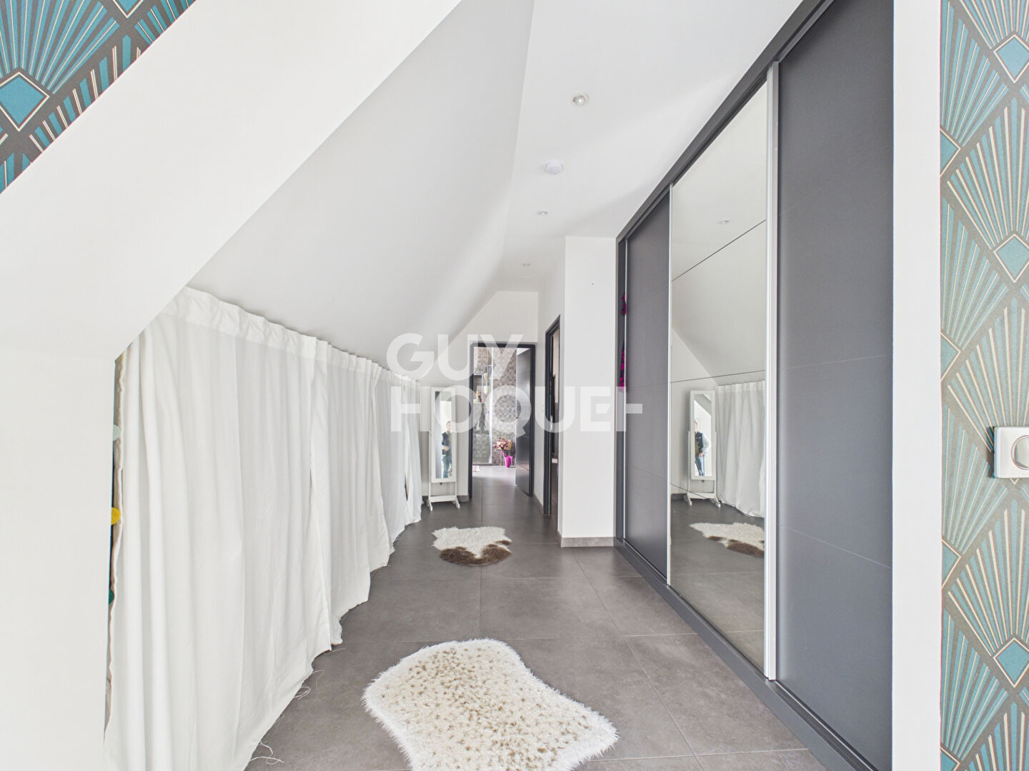 Appartement Elbeuf 6 pièce(s) 198 m2