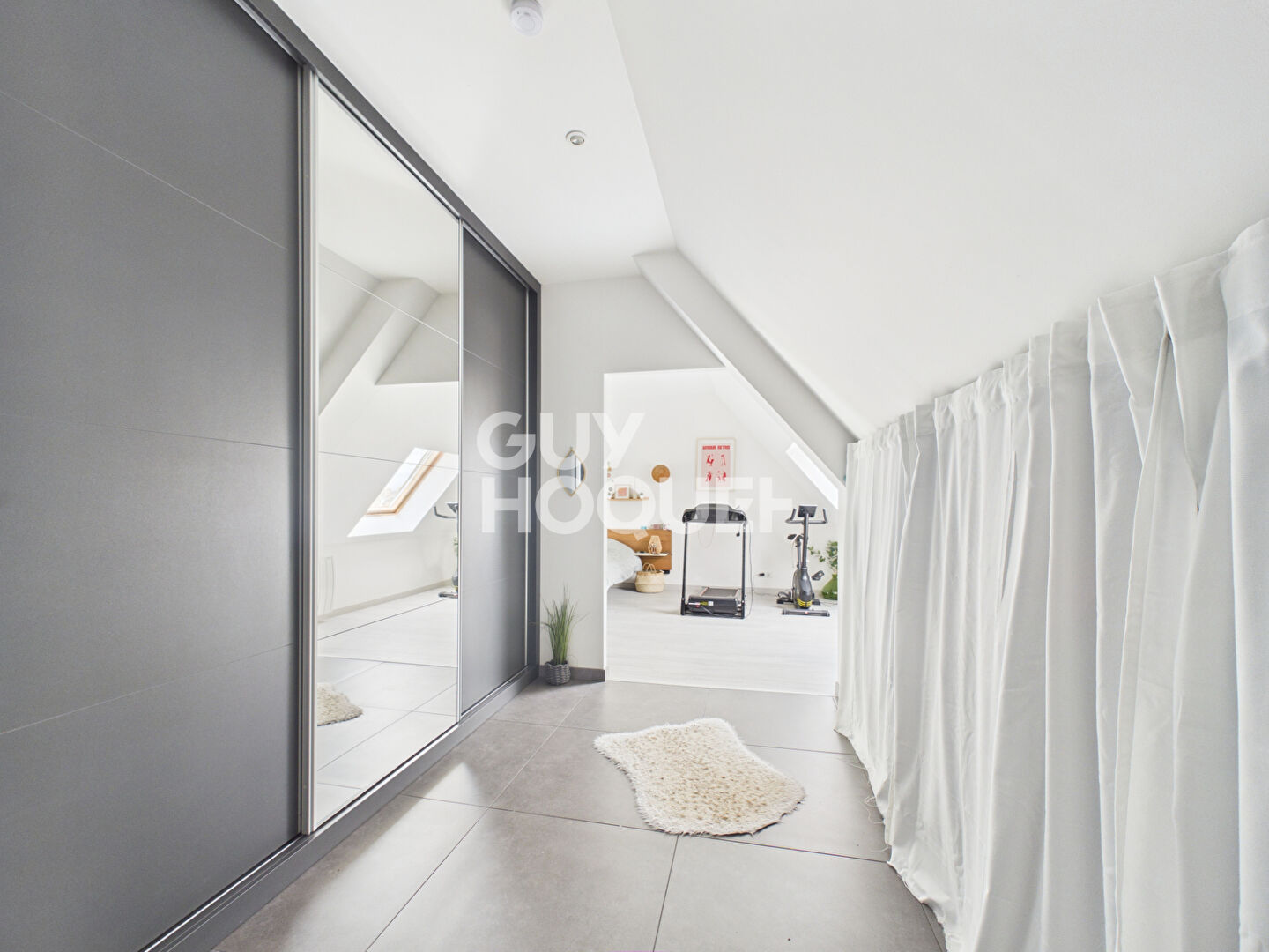 Appartement Elbeuf 6 pièce(s) 198 m2