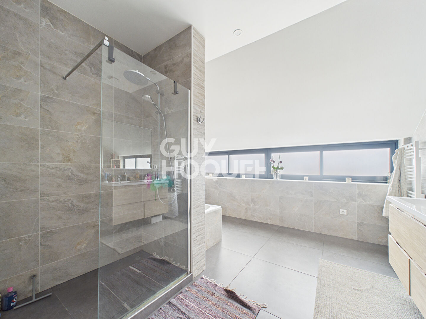 Appartement Elbeuf 6 pièce(s) 198 m2