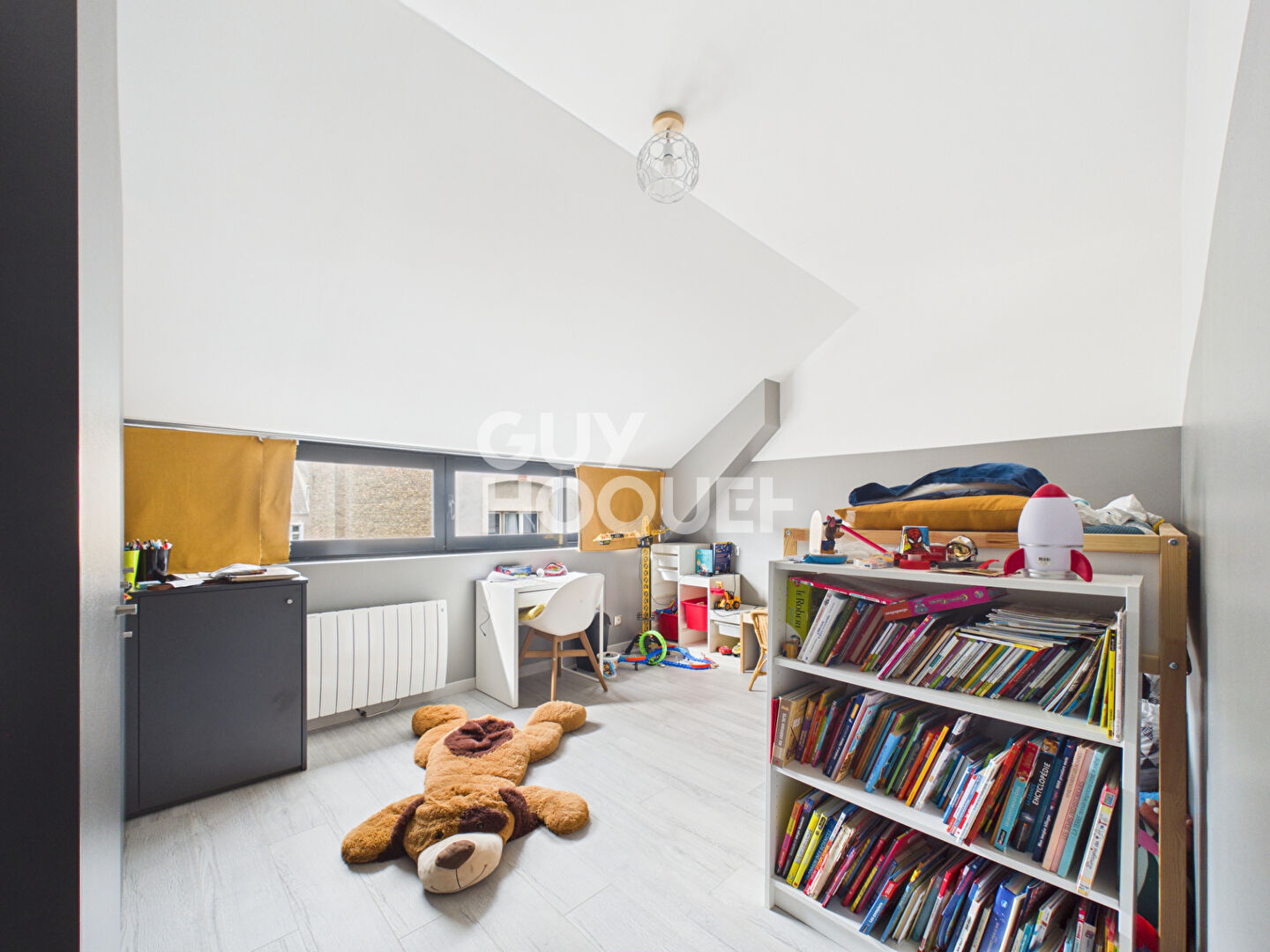 Appartement Elbeuf 6 pièce(s) 198 m2