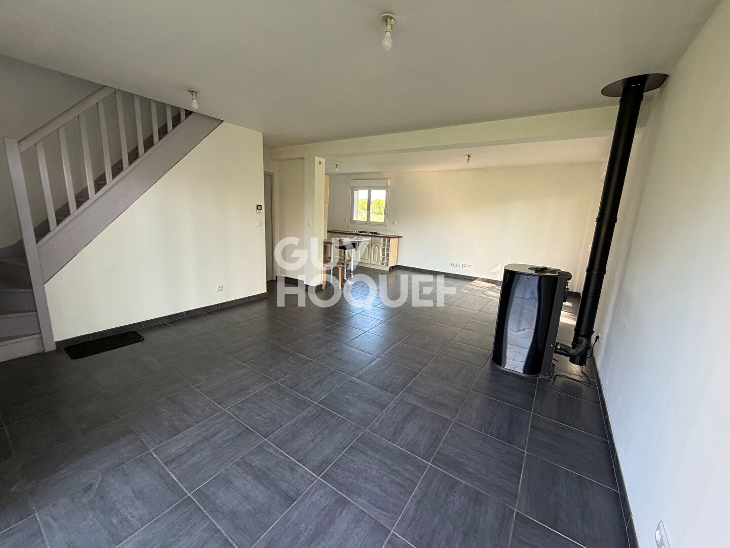 Maison  6 pièce(s) 97.98 m2avec jardin de 749m².