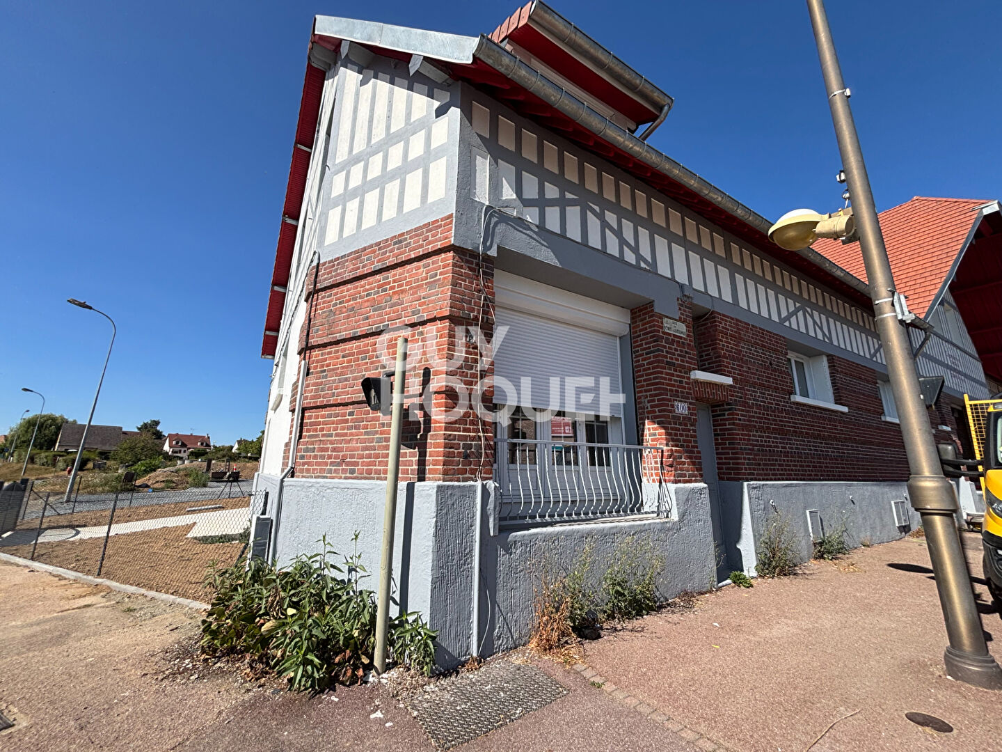 APPT T4 EN TRIPLEX  REFAIT A NEUFBOURG ACHARD AVEC TERRASSE/BALCON/PARKING