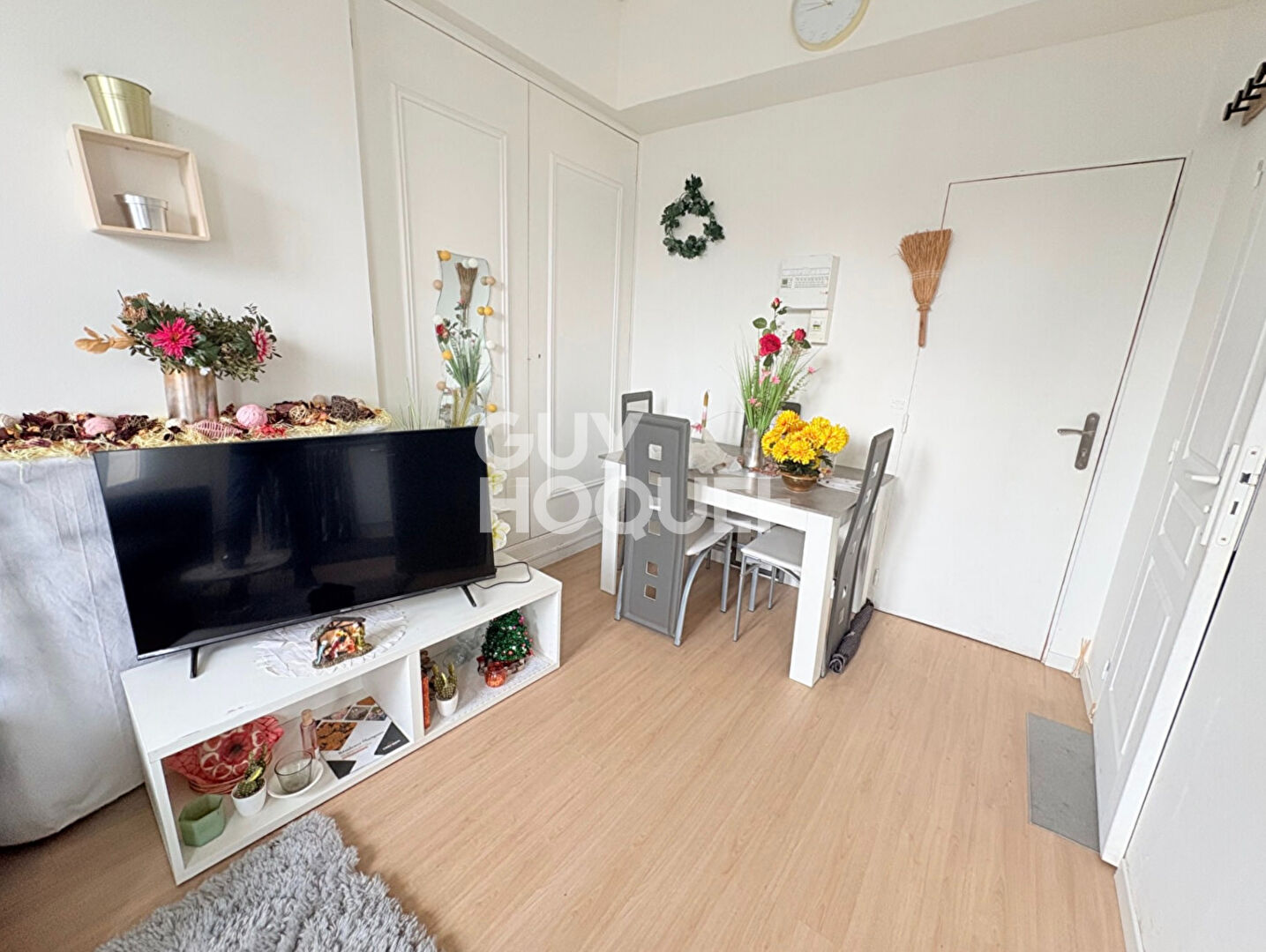 Ensemble immobilier - Loué - 76500