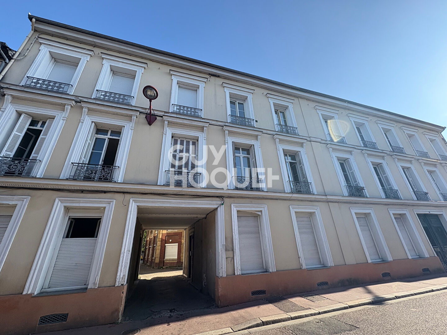 Ensemble immobilier - Loué - 76500