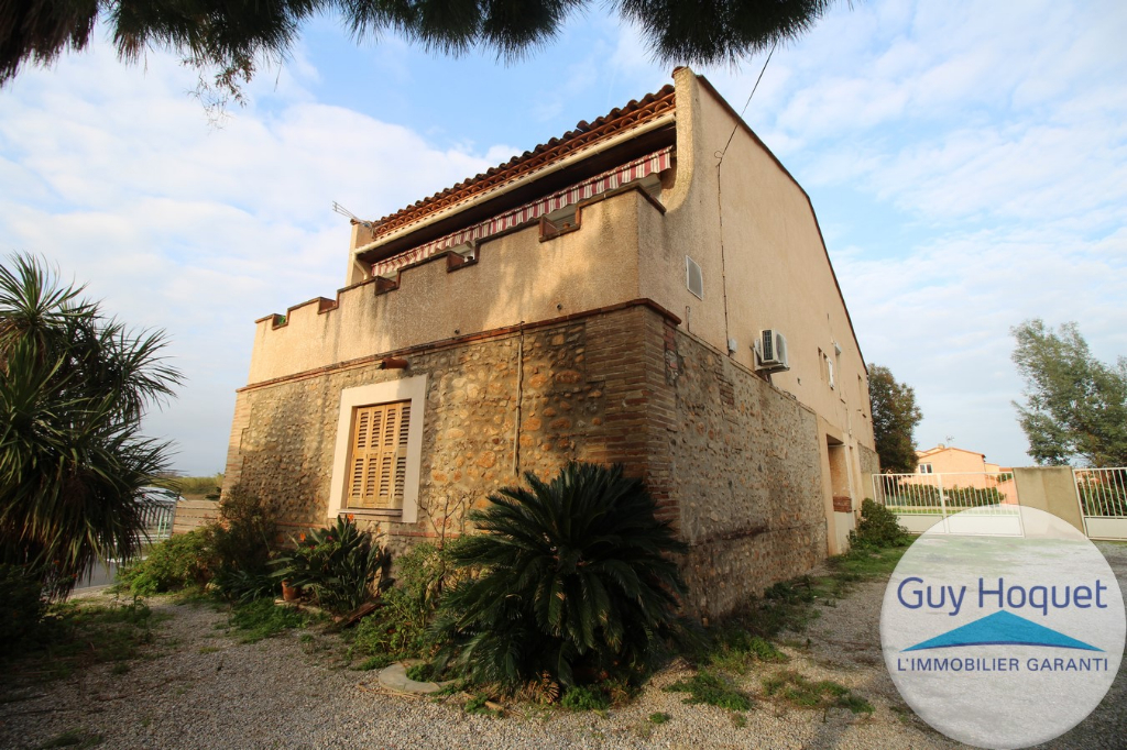 SAINTE MARIE APPARTEMENT T3 A 2 KMS DE LA PLAGE