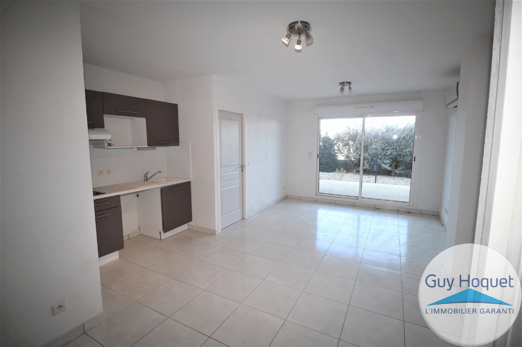 T3 de 48 m² à louer à l'année + parking