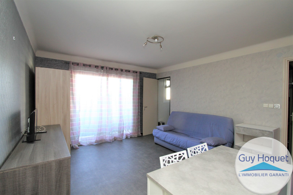 A louer - Studio meublé à l'année - Canet en Roussillon + parking