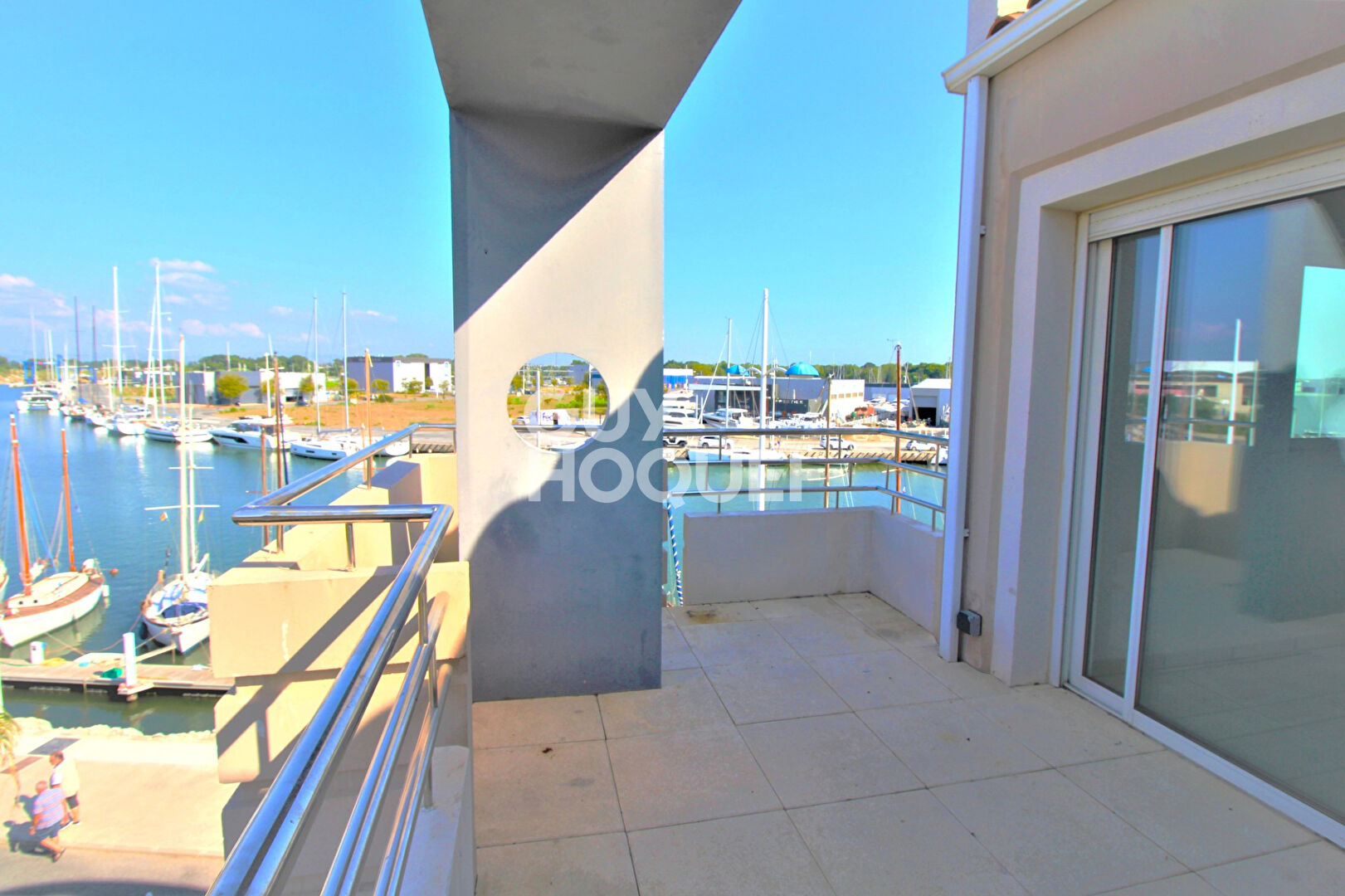 Appartement standing T4 + parking - Vue Marina