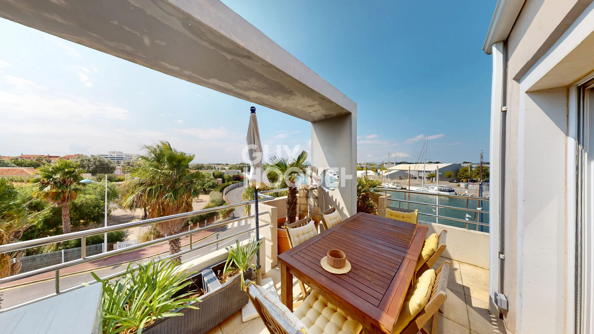 Appartement standing T4 + parking - Vue Marina