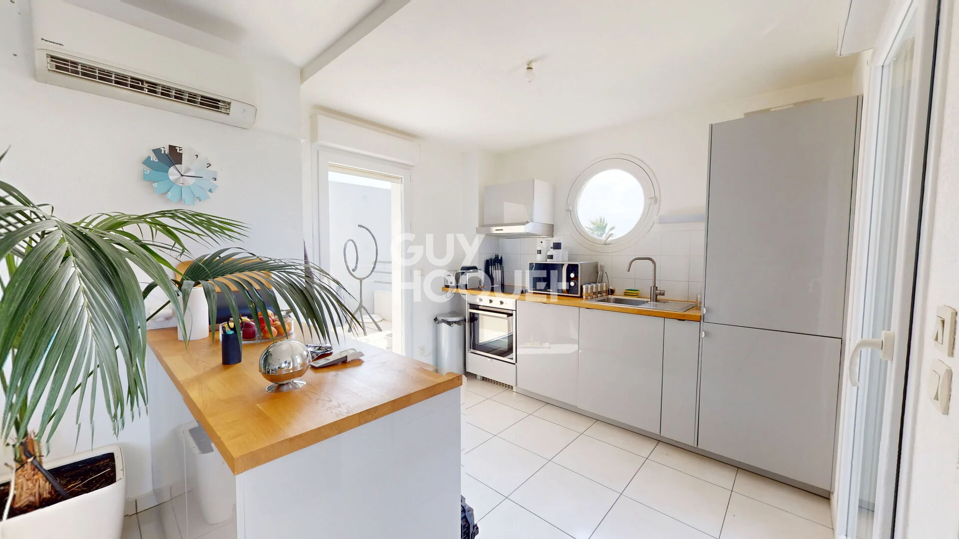 Appartement standing T4 + parking - Vue Marina