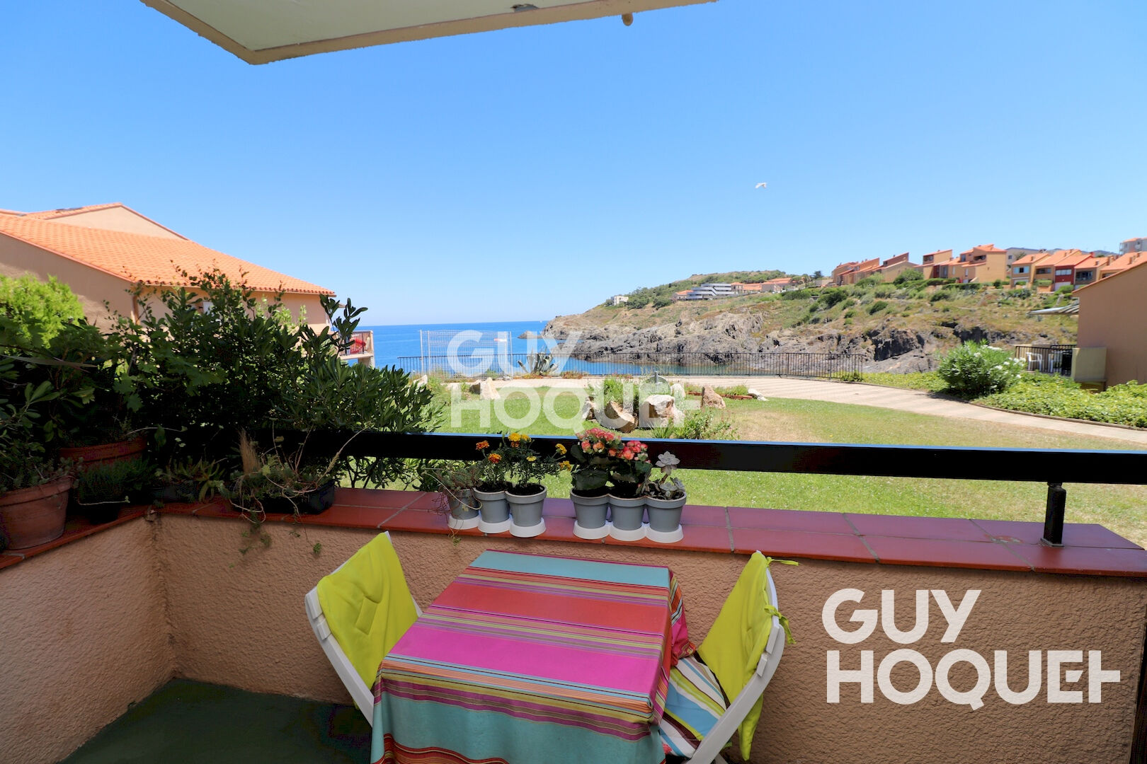 VIAGER OCCUPE  - Collioure  (66190) - LES ROCHES BLEUES - VUE MER -T2 de 24.21m² + 5.94m² Terrasse - Parking privatif en garage