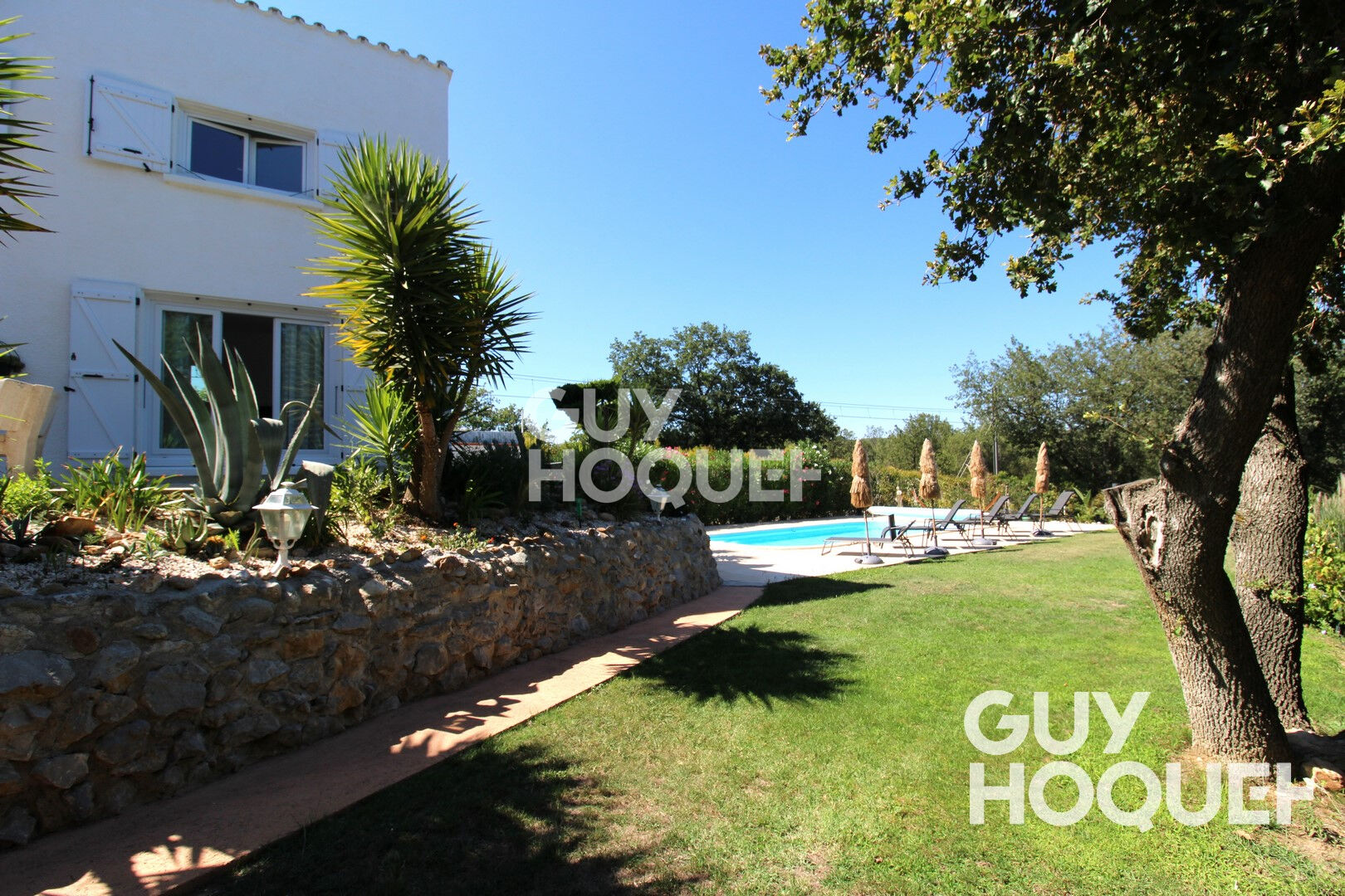 Villa gros volumes, piscine, garage double, idéal ARTISAN ou grande famille