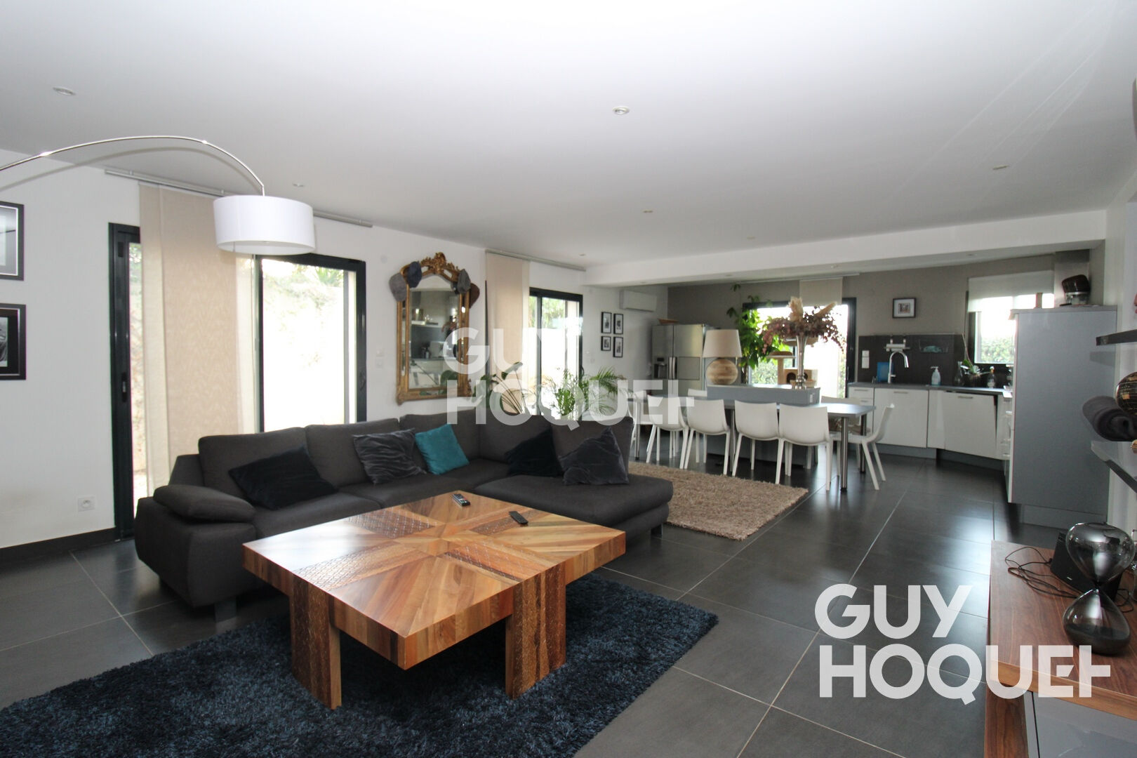 Villa quartier prisé, splendide terrasse avec VUE et grand garage