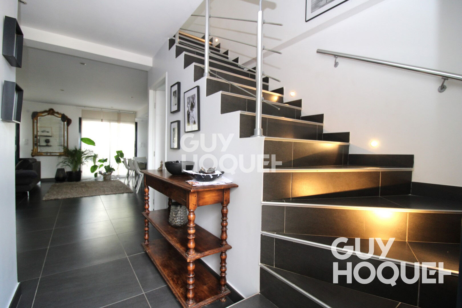 Villa quartier prisé, splendide terrasse avec VUE et grand garage