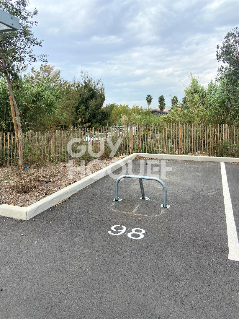 Parking à louer -Secteur Canet Port