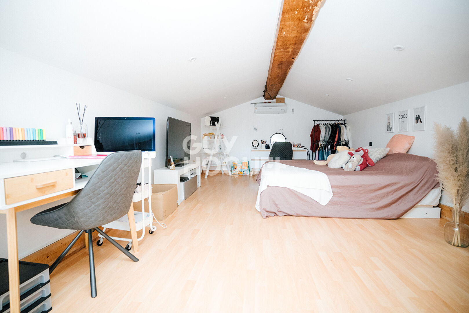 VILLA 168 m² . 870m² de terrain + GRANGE DE 116M2