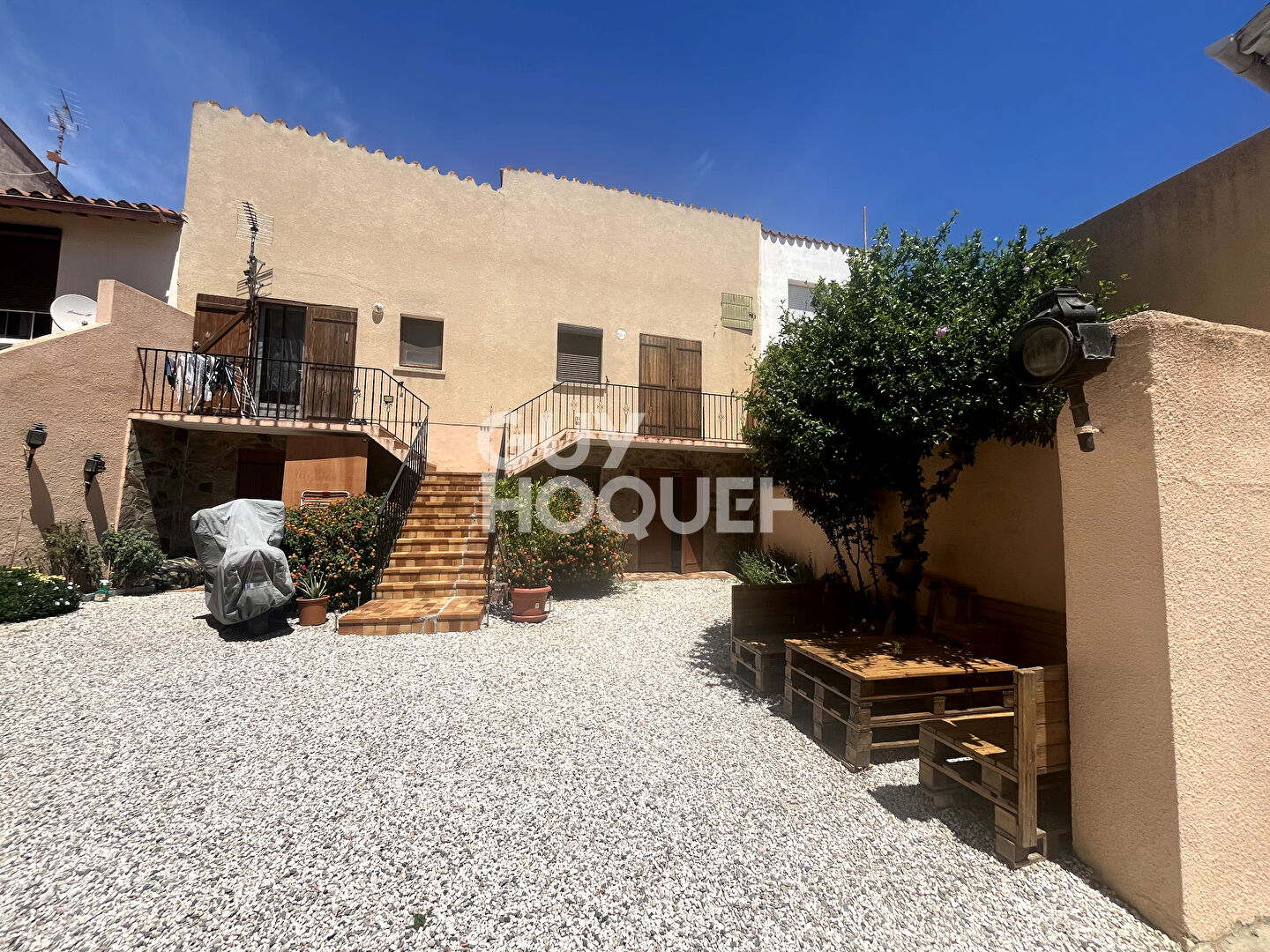 Immeuble Villeneuve De La Raho avec potentiel