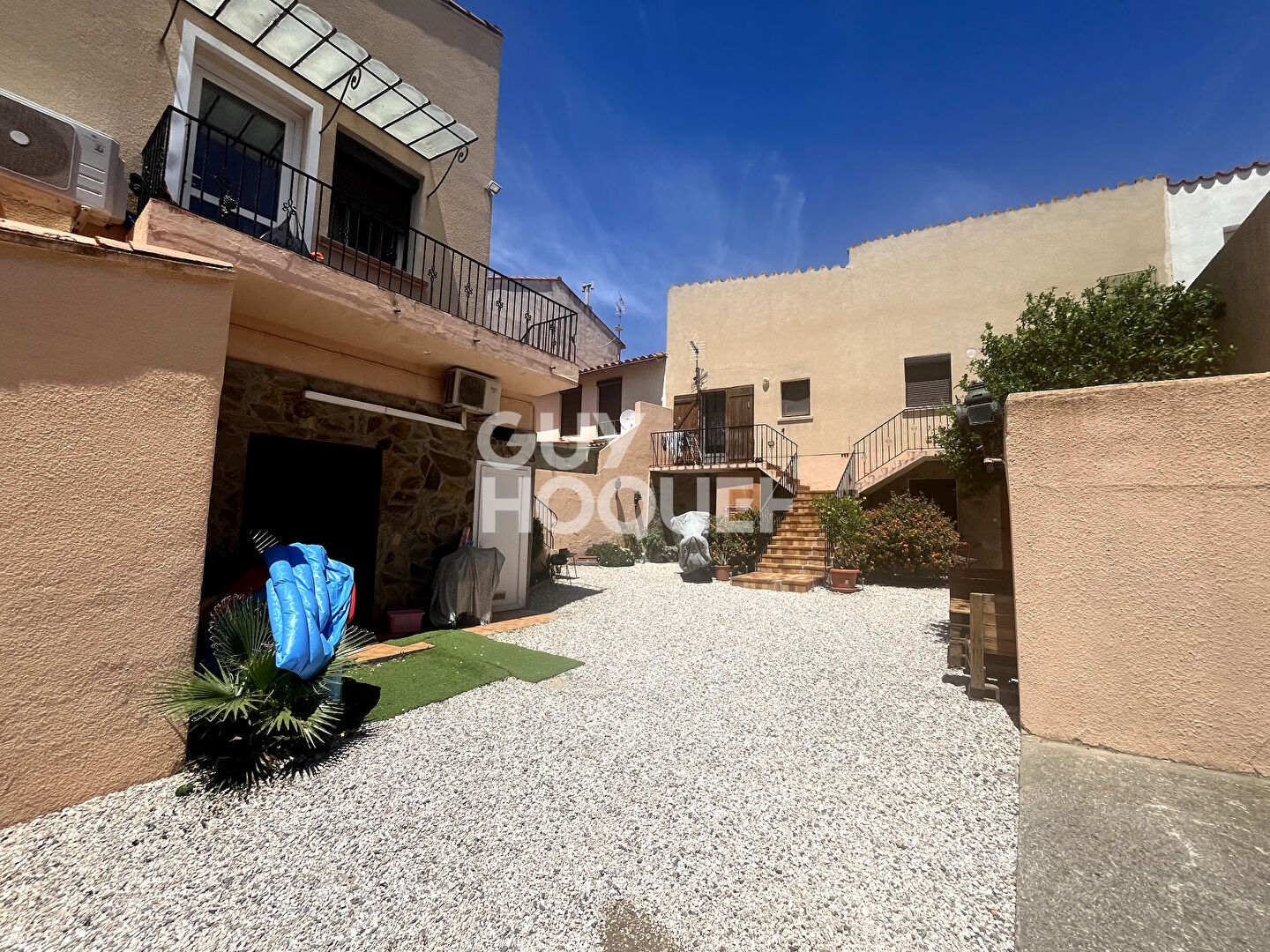 Immeuble Villeneuve De La Raho avec potentiel