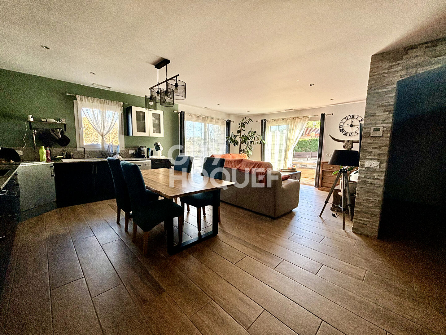 MAISON 3 FACES PLAIN PIED 90 M2  SANS VIS A VIS