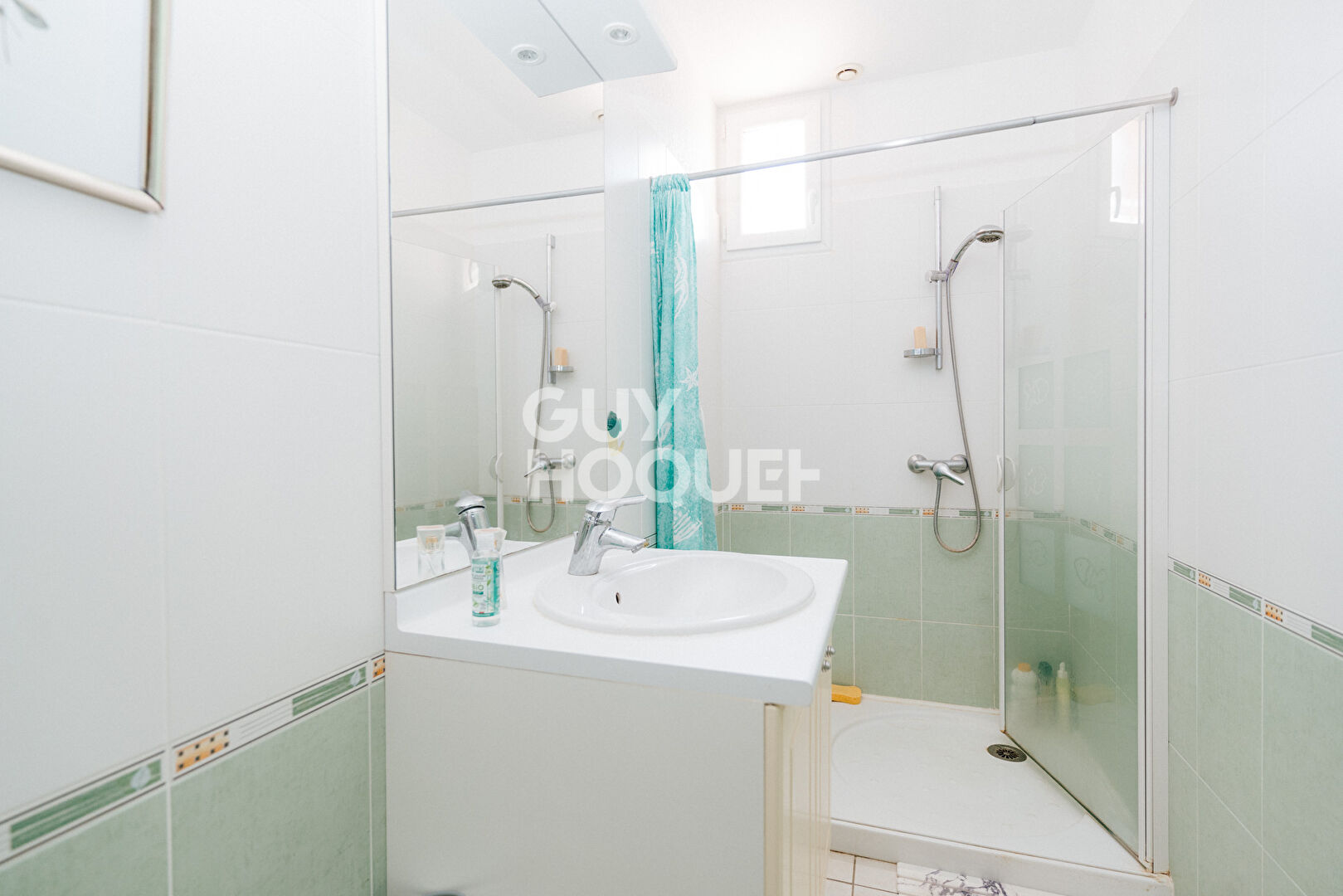 Maison sans vis à vis avec terrasse et garage - Bages