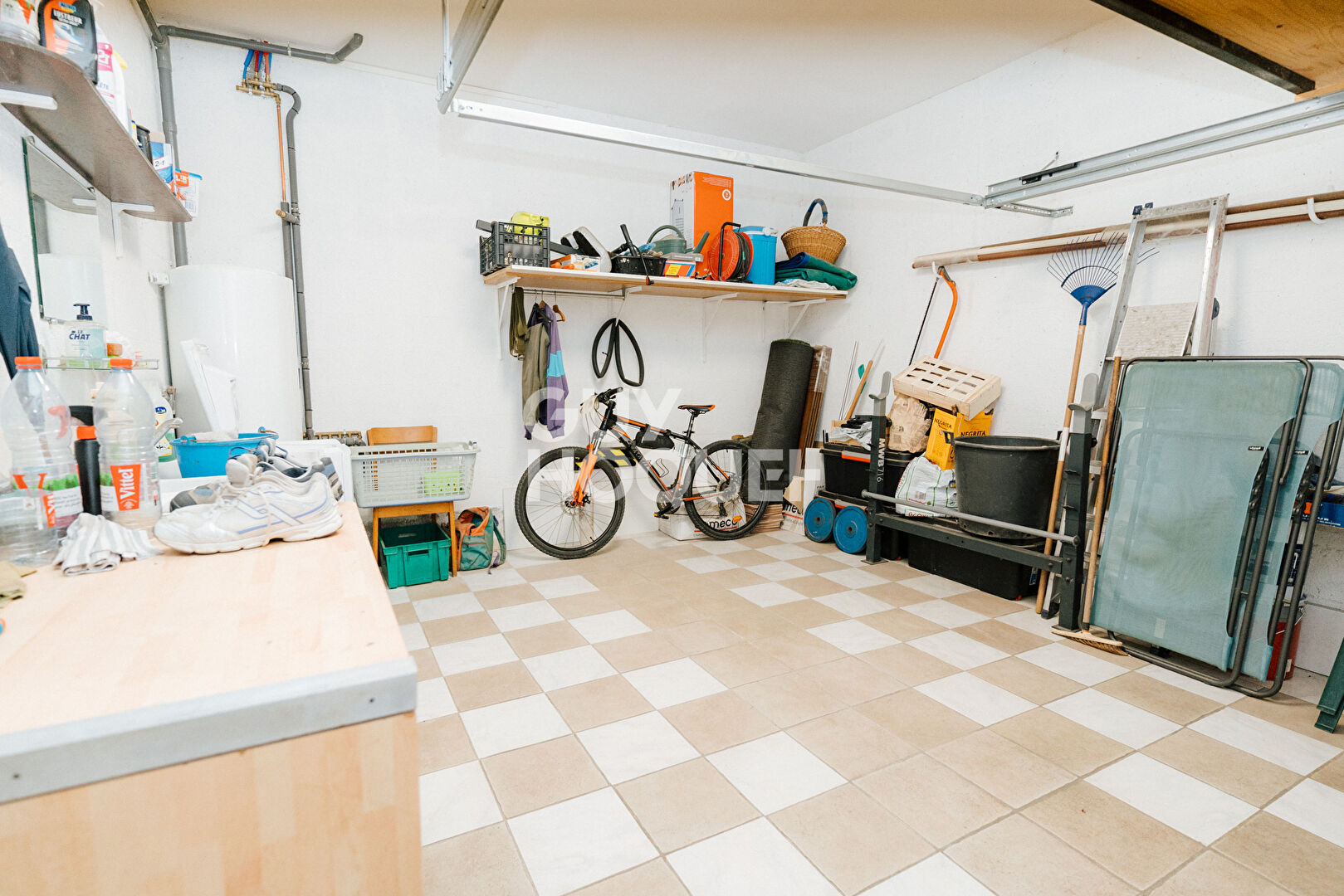 Maison sans vis à vis avec terrasse et garage - Bages