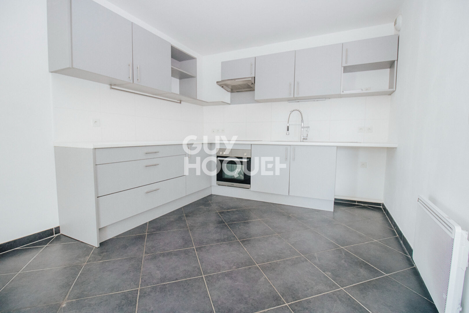 Appartement T3  Terrasse et ascenseur