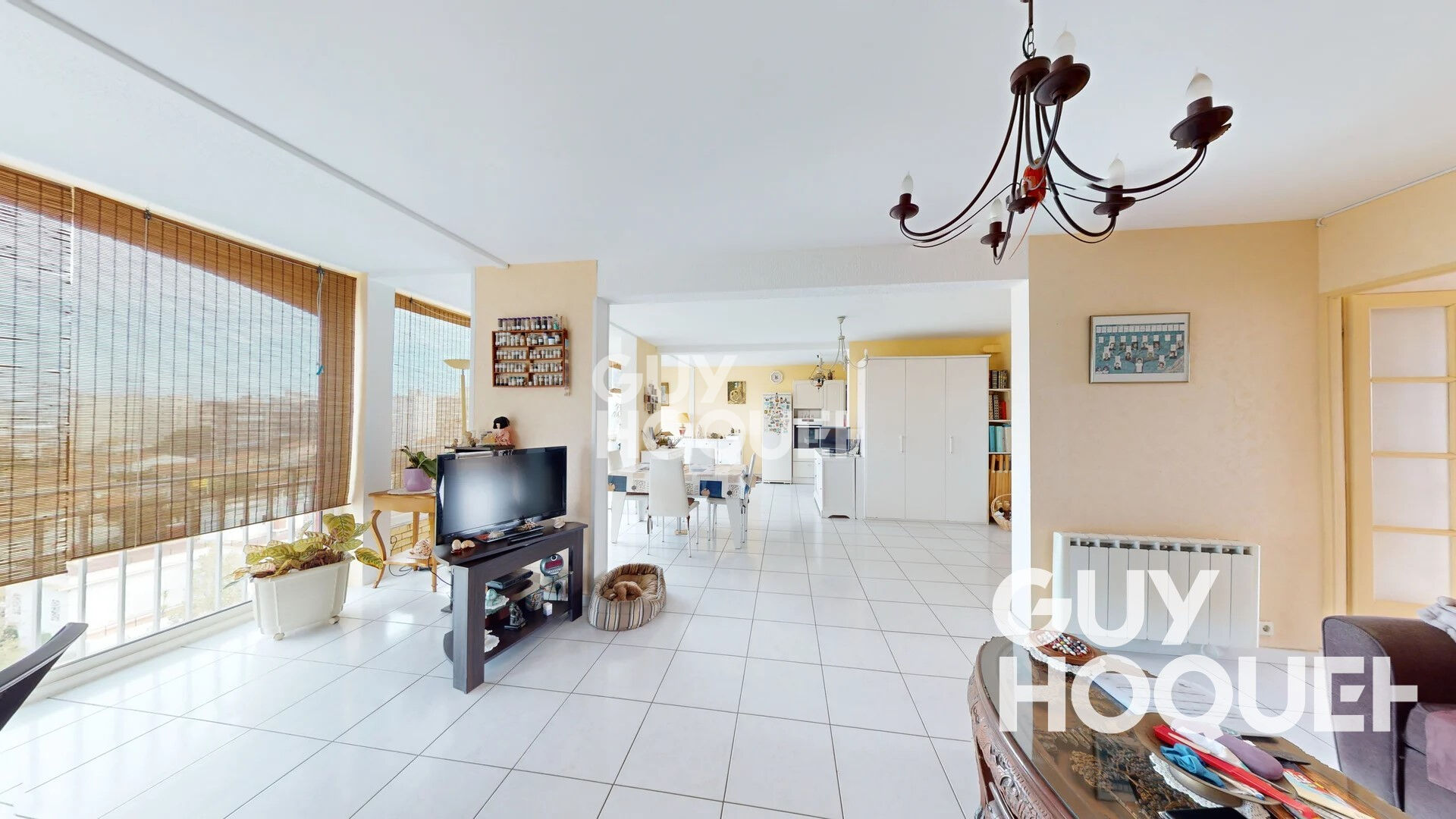 Appartement  Type T4 _100m2 superficie utile _ Traversant _Parking_ Canet en Roussillon