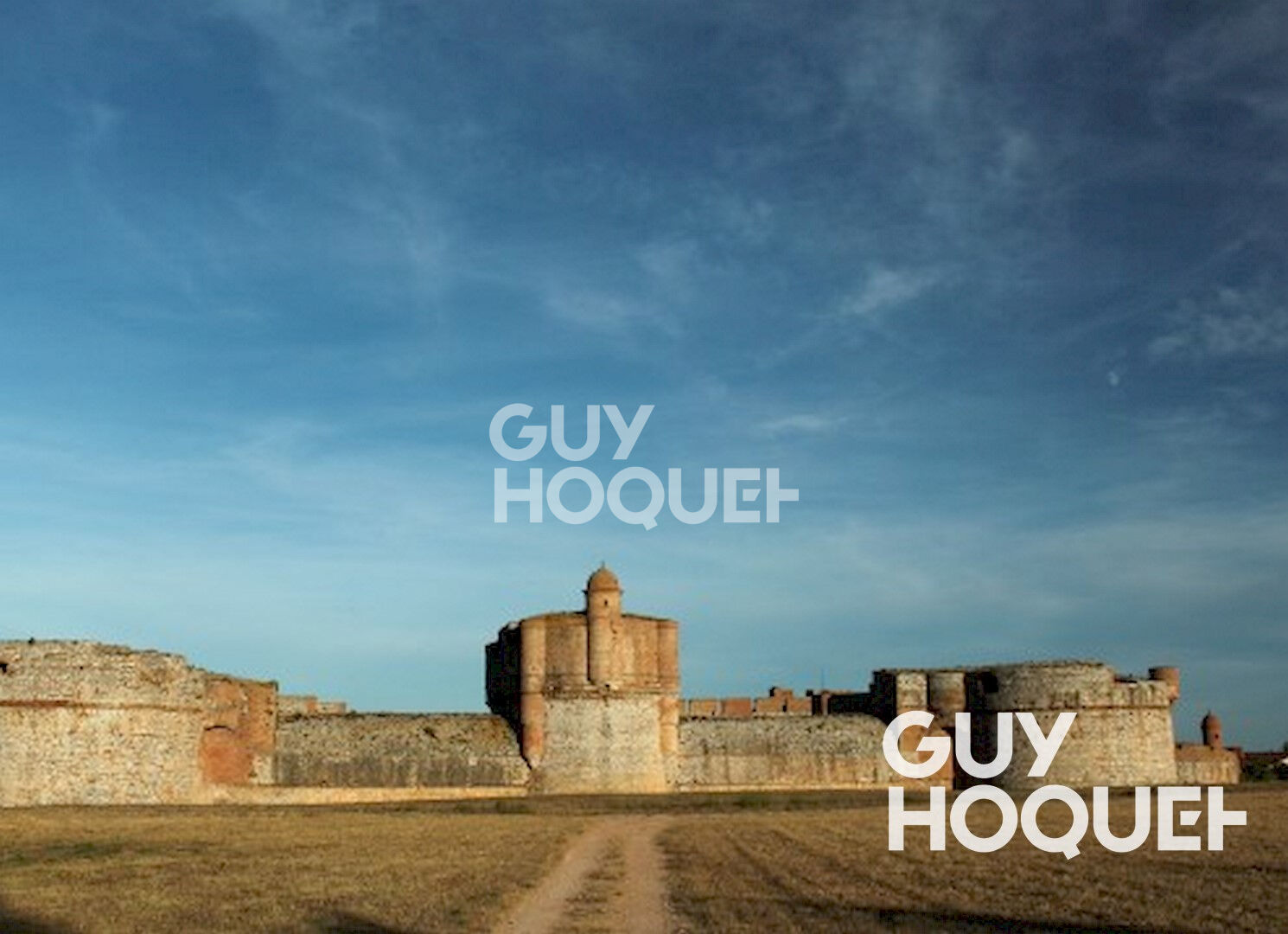 Terrain à bâtir 1043 m2 - Libre de tout constructeur.