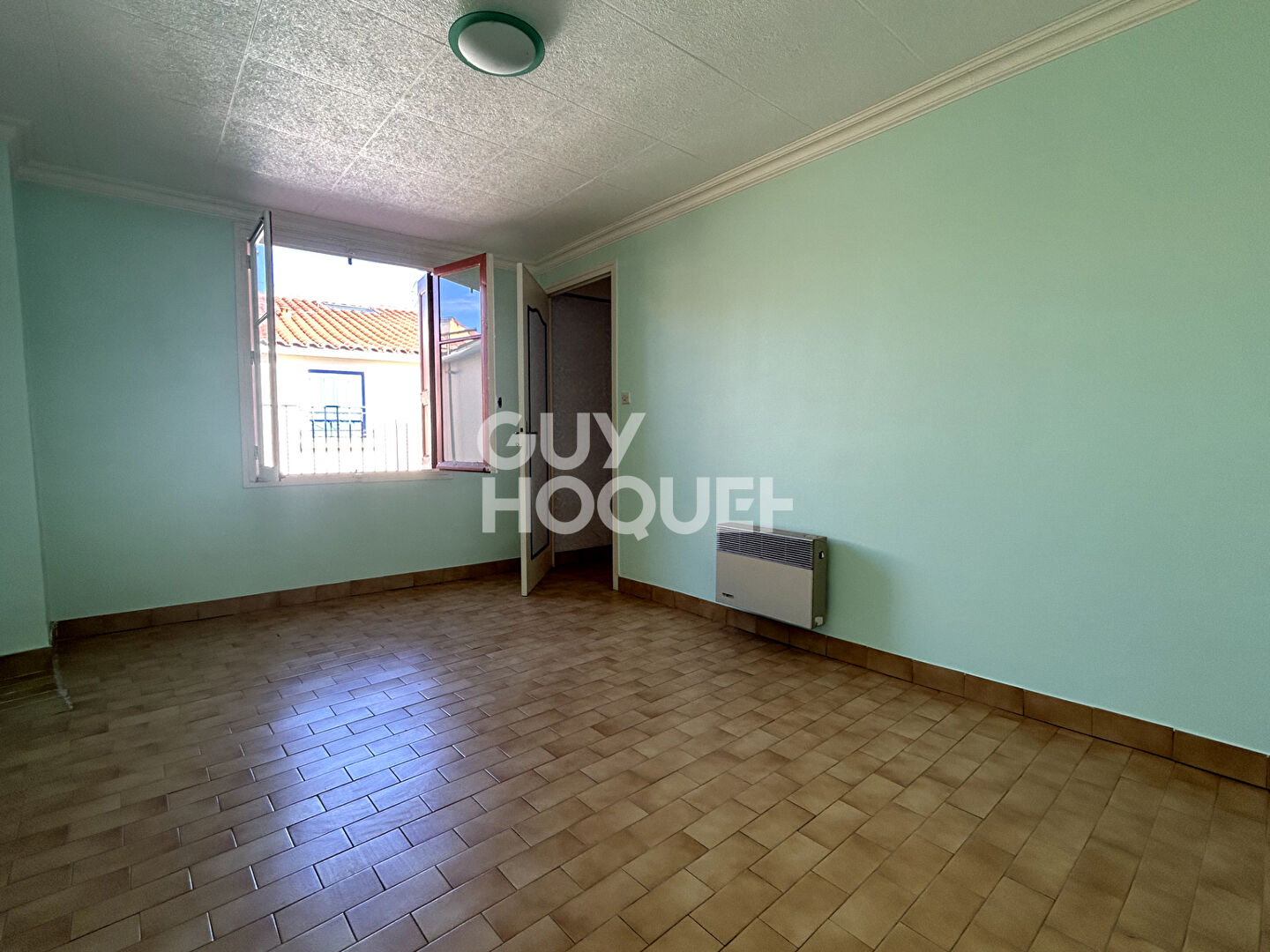 Maison de village avec terrasse à rénover