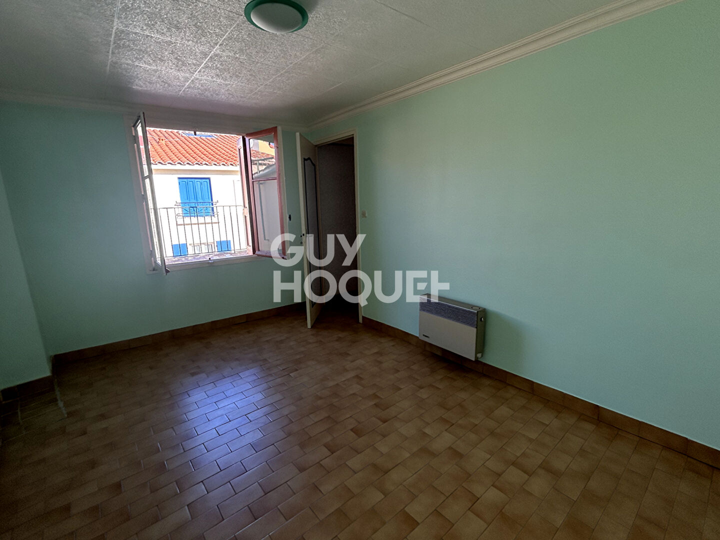 Maison de village avec terrasse à rénover