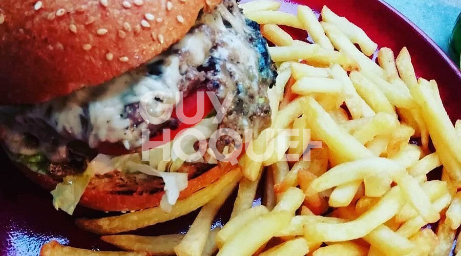 RESTAURANT EMPLACEMENT NUMERO 1