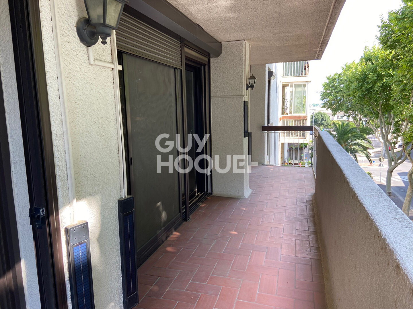 Spacieux T4, 100 M2  3 chambres,terrasses, piscine proche centre ville