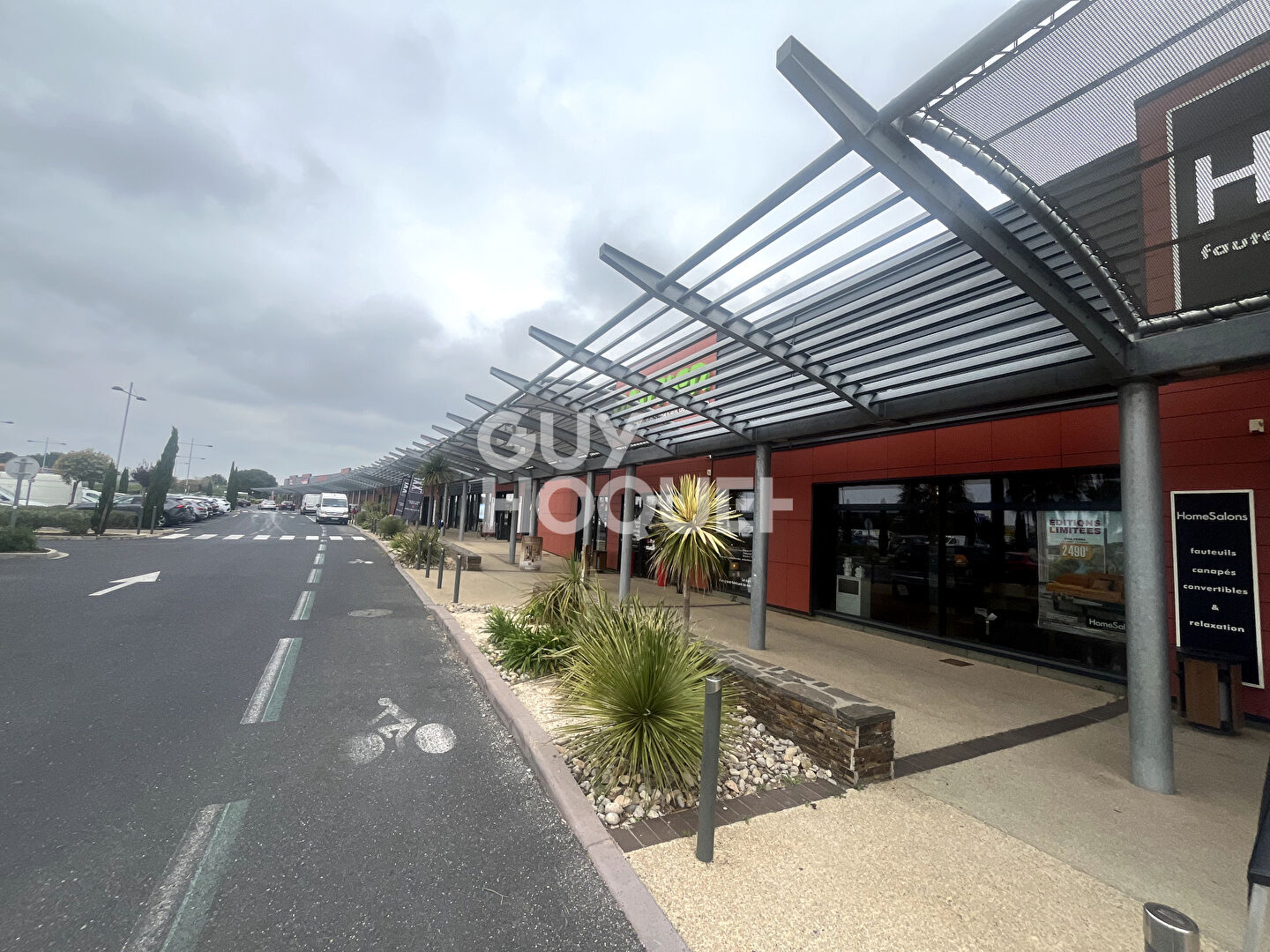 Local 410m2 Emplacement N 1 Mas Guerido RARE