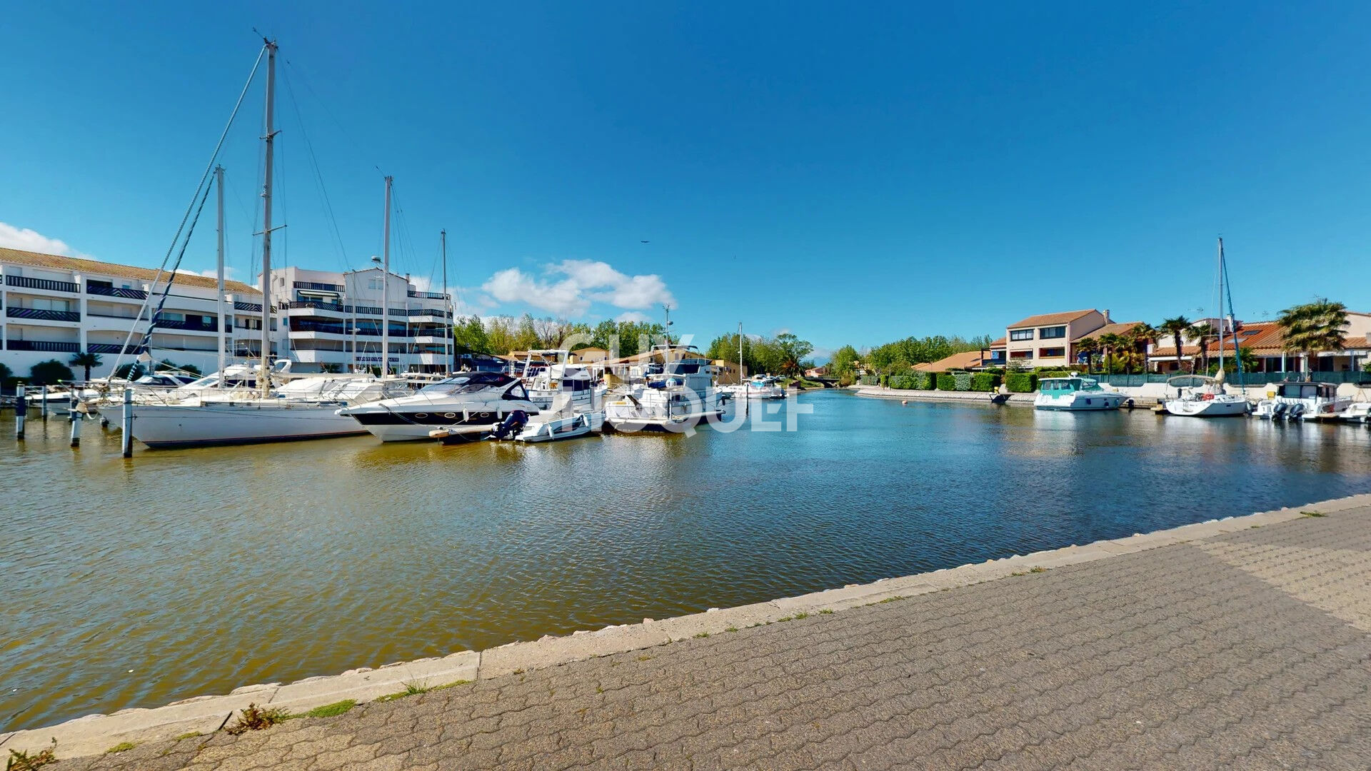 Appartement  vendu meublé _ parking _piscine_ marina  Saint Cyprien