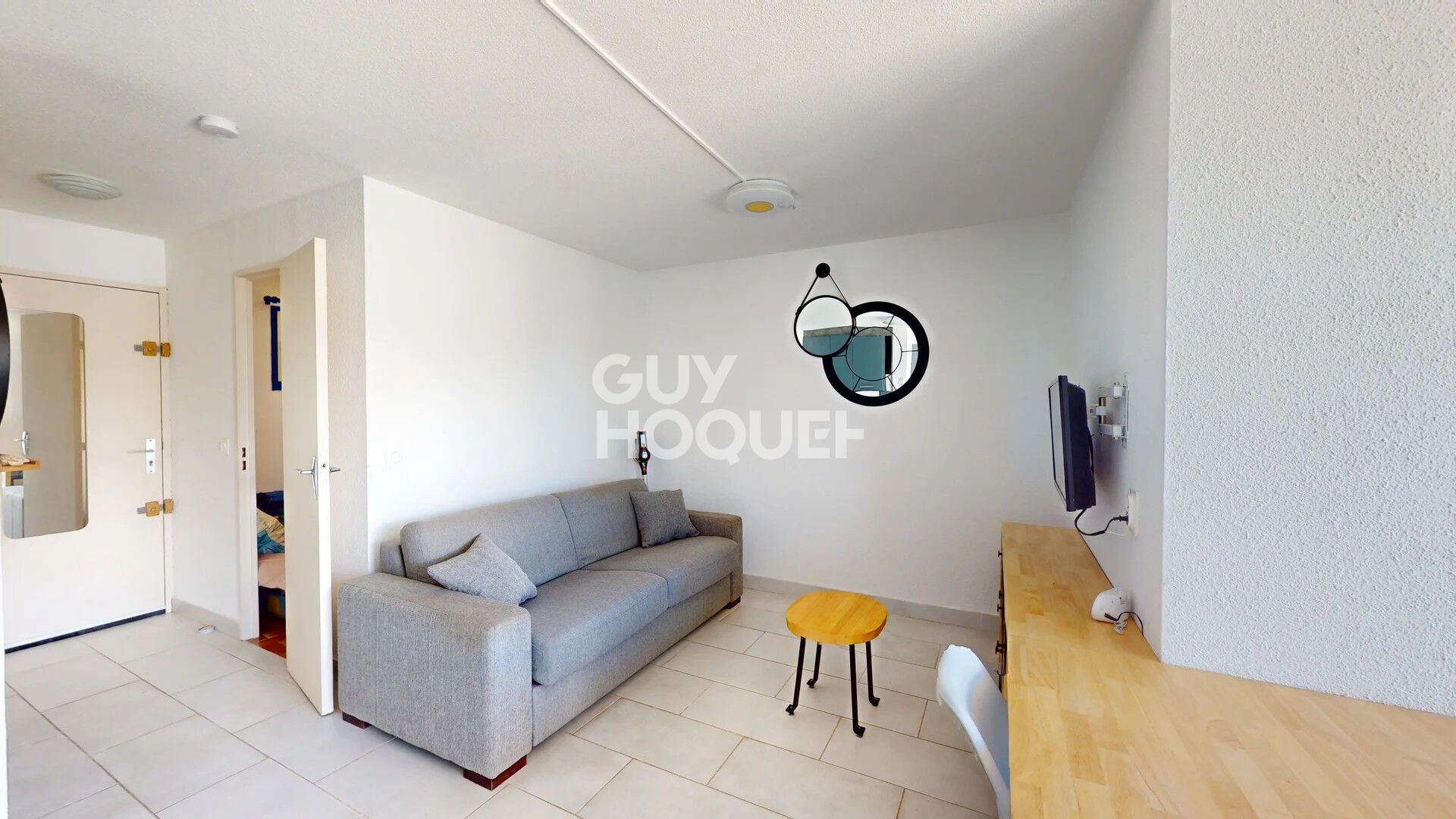 Appartement  vendu meublé _ parking _piscine_ marina  Saint Cyprien