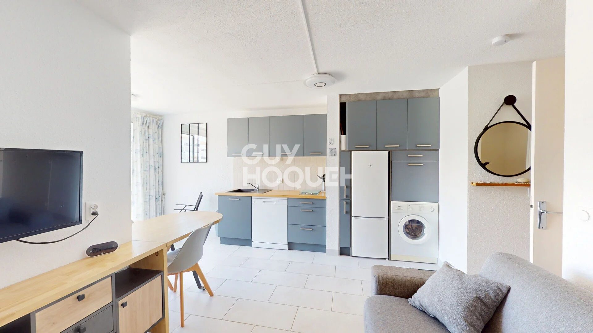 Appartement  vendu meublé _ parking _piscine_ marina  Saint Cyprien