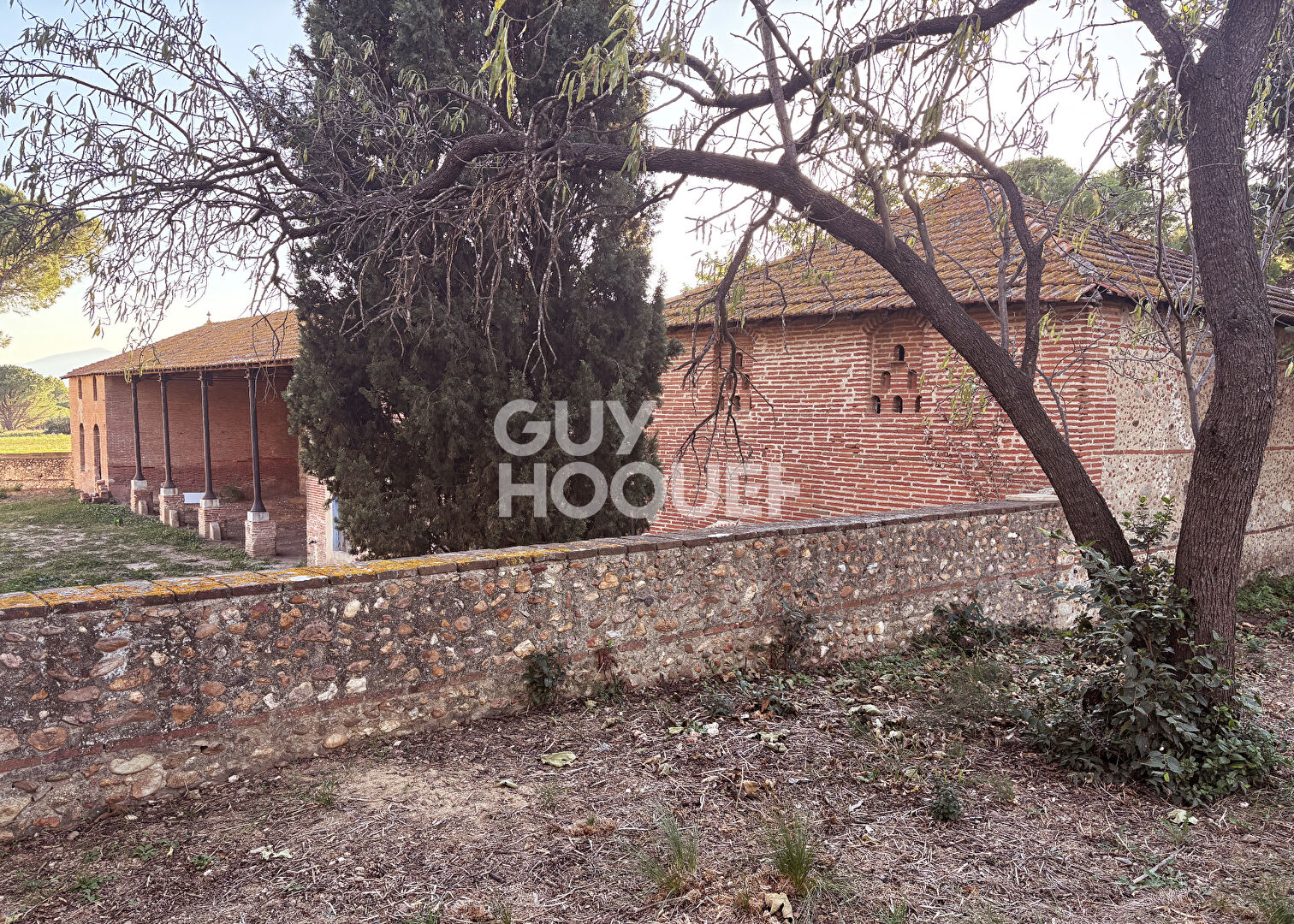 Bâtisse exceptionnelle face au Lac idéal  projet professionel