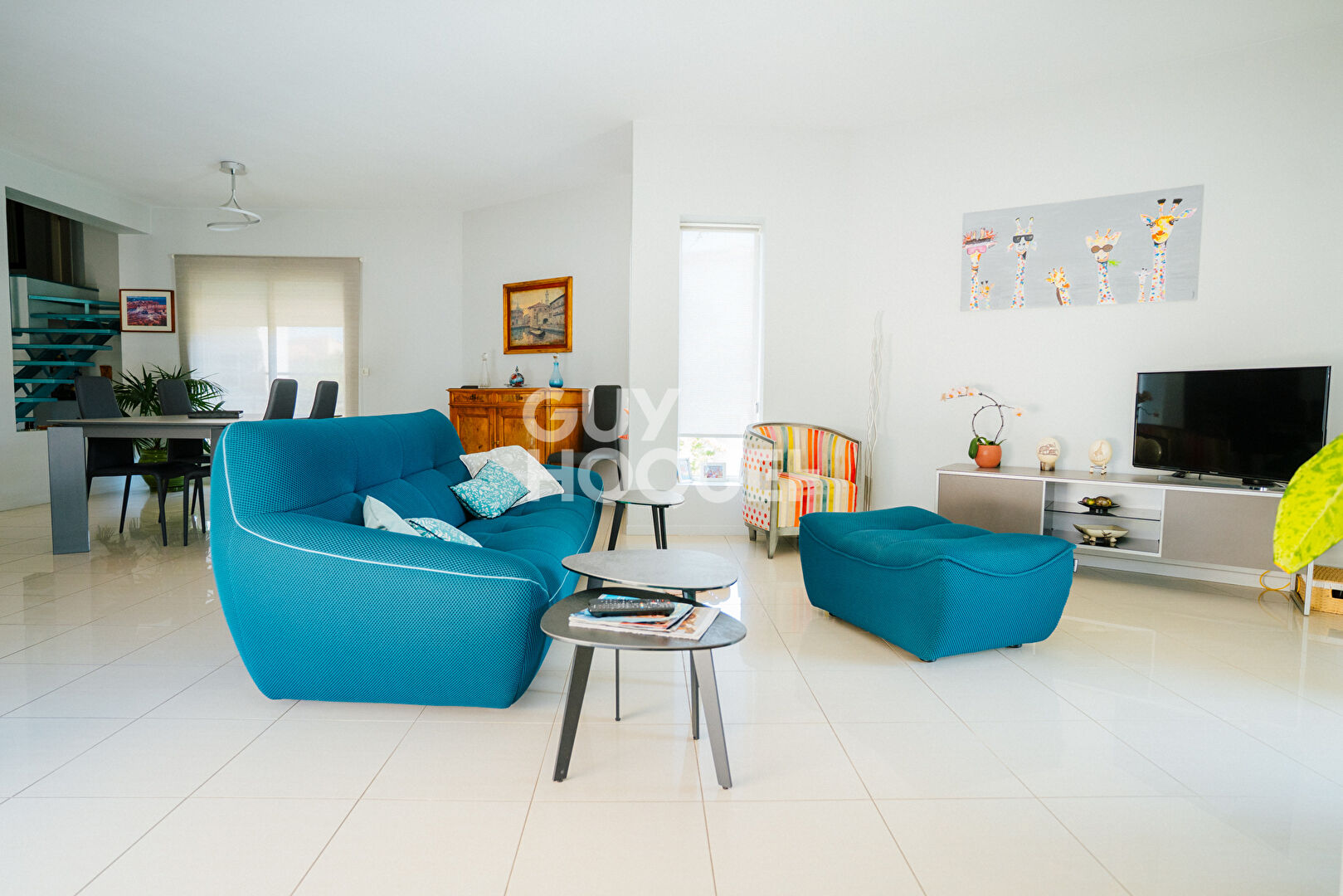 Maison d'architecte 4faces sur 700m2 de terrain