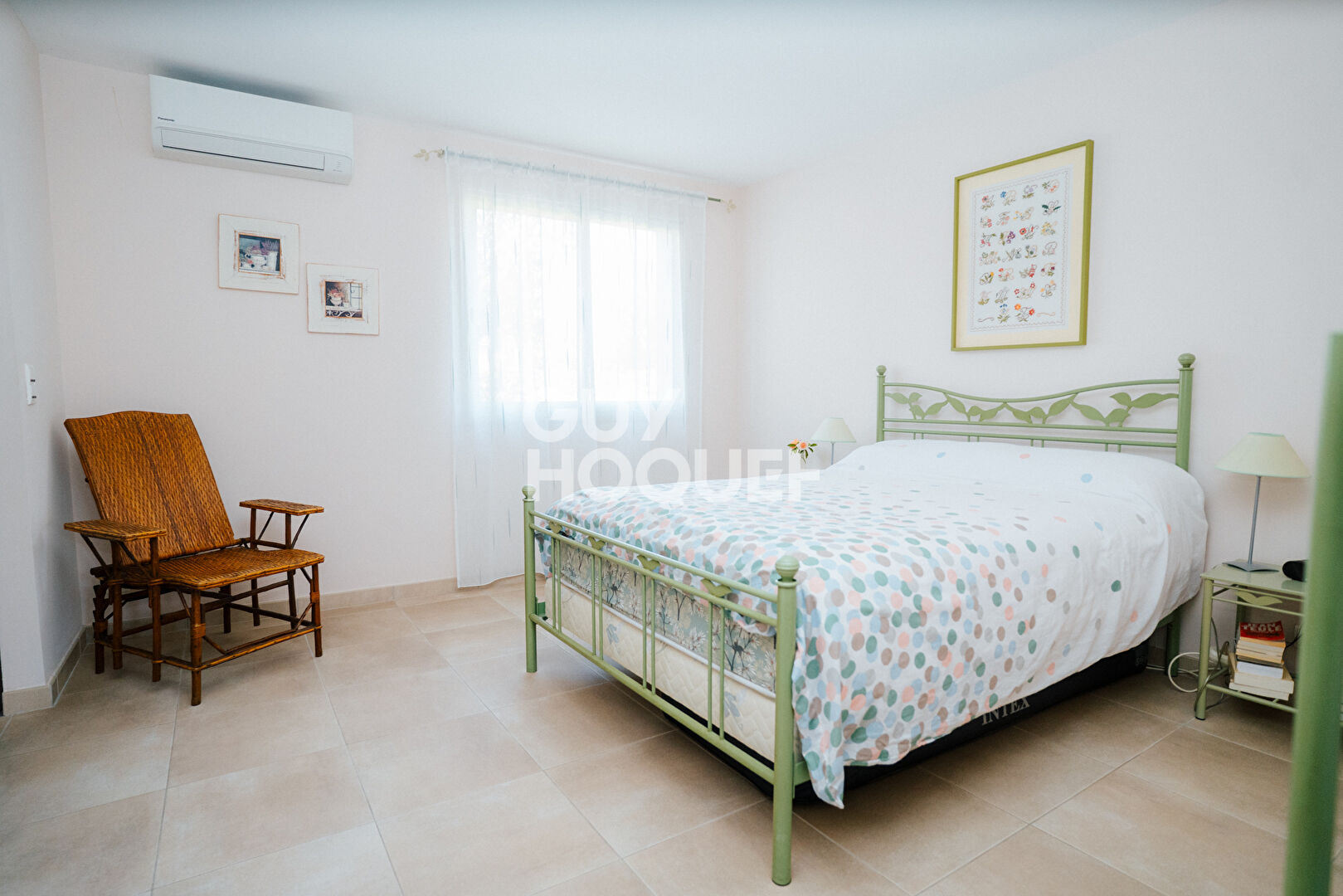 Maison d'architecte 4faces sur 700m2 de terrain