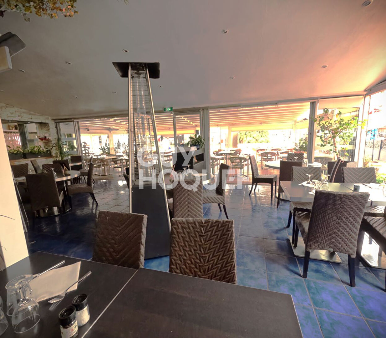 FONDS DE COMMERCE RESTAURANT 200m2 LICENCE 4  SAINT CYPRIEN
