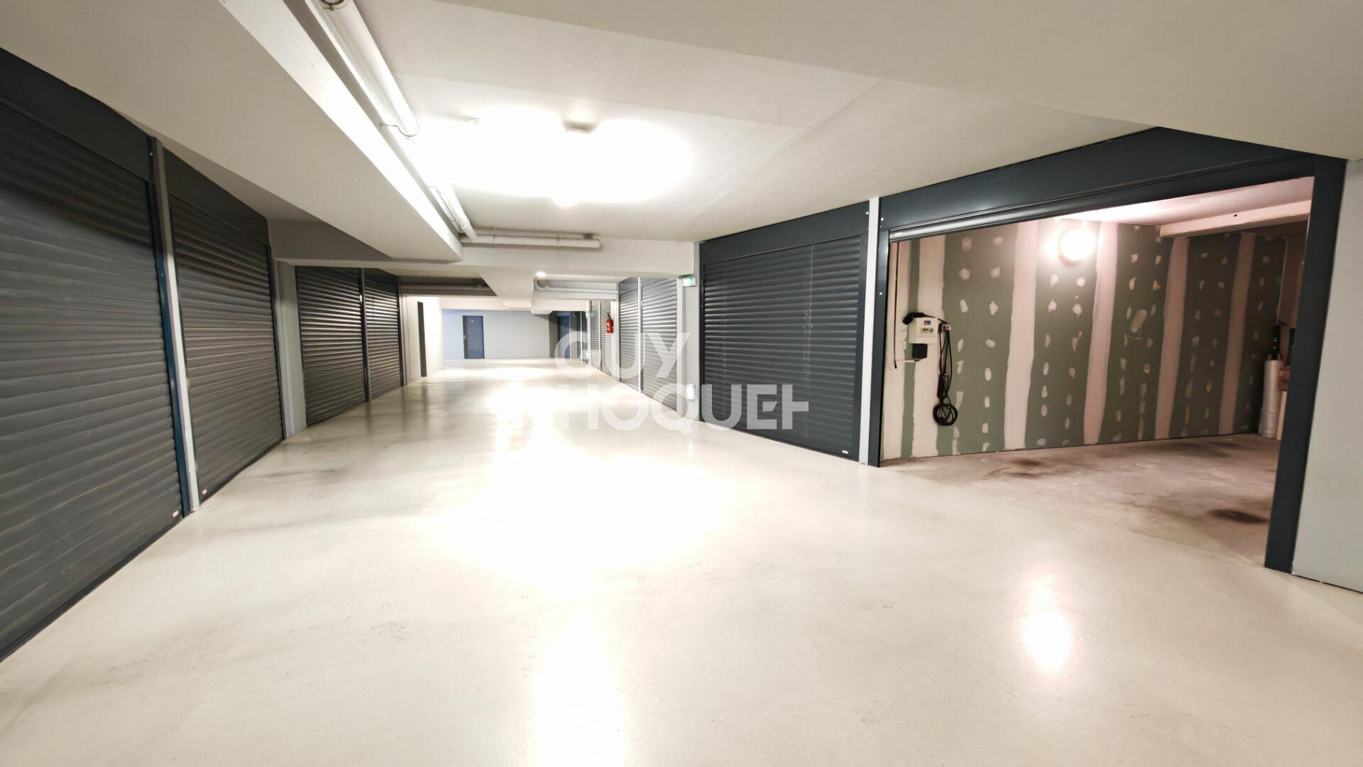 A VENDRE - CANET EN ROUSSILLON - Duplex de prestige 3 pièces avec vue panoramique, terrasses et garage.