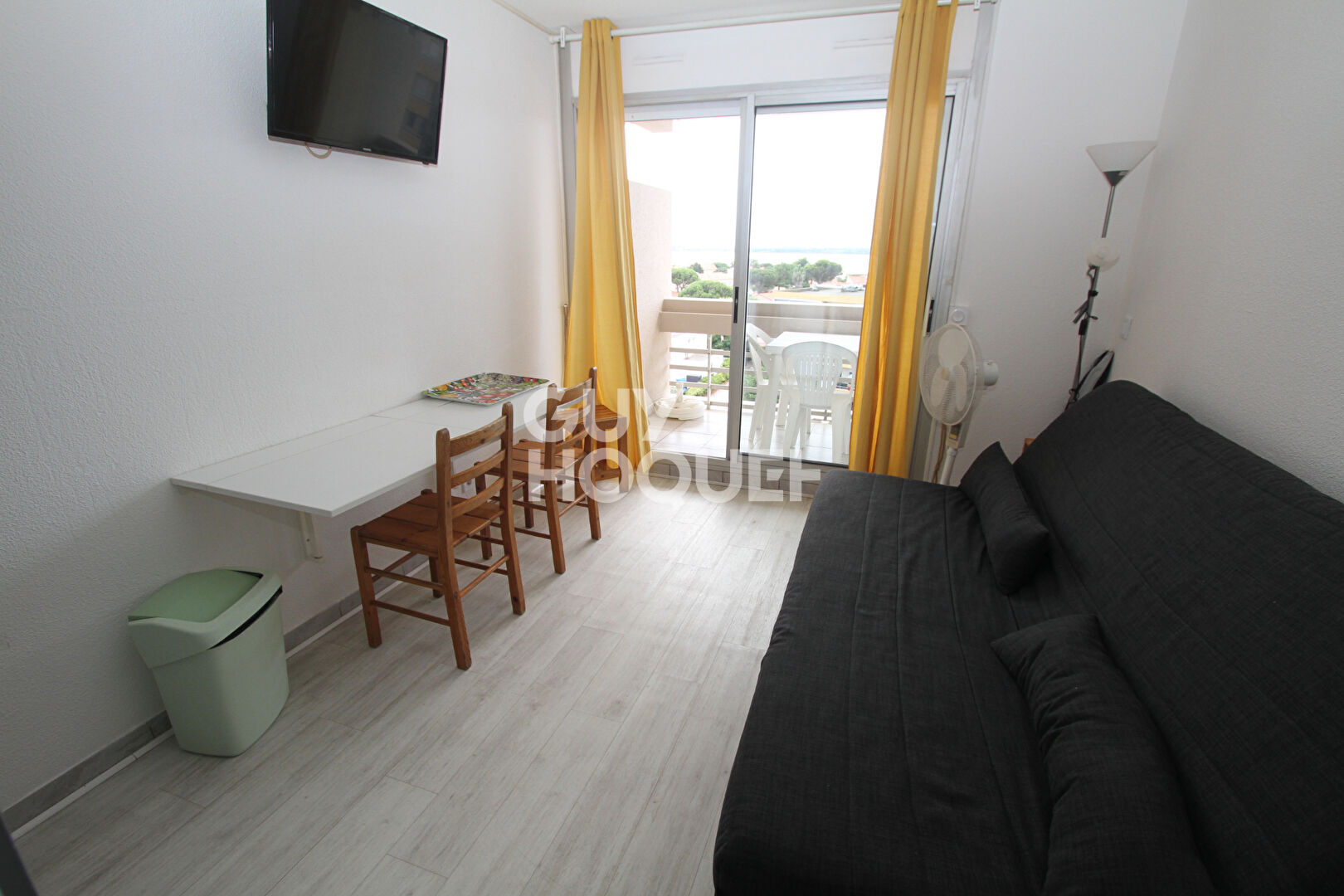 Studio meublé loué à l'année secteur Canet Sud