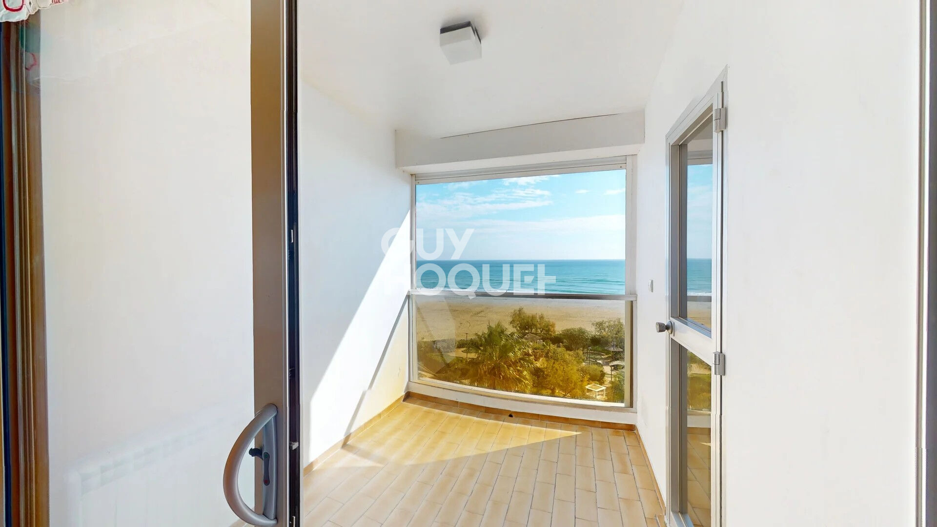 Appartement T2 en front de mer ? Dernier étage avec vue imprenable