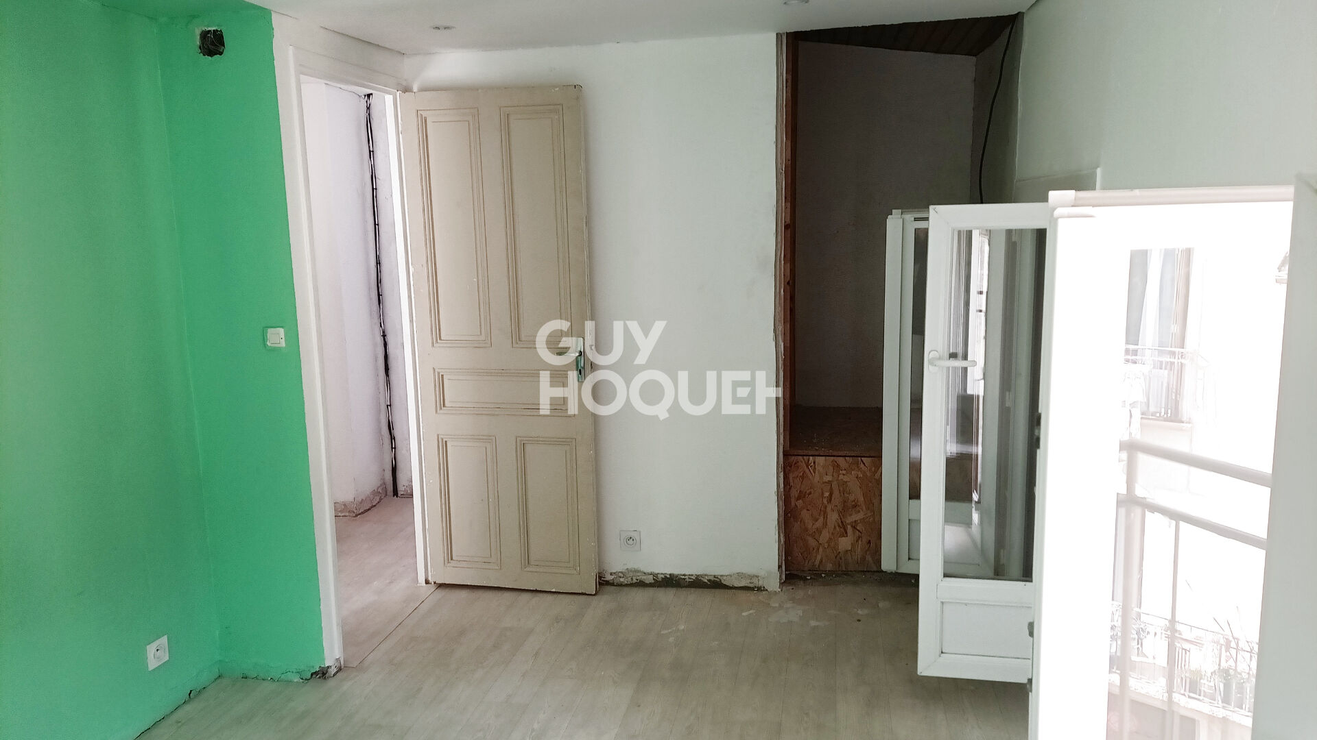 MAISON DE 150 M² SURFACE TOTALE  AVEC TRAVAUX